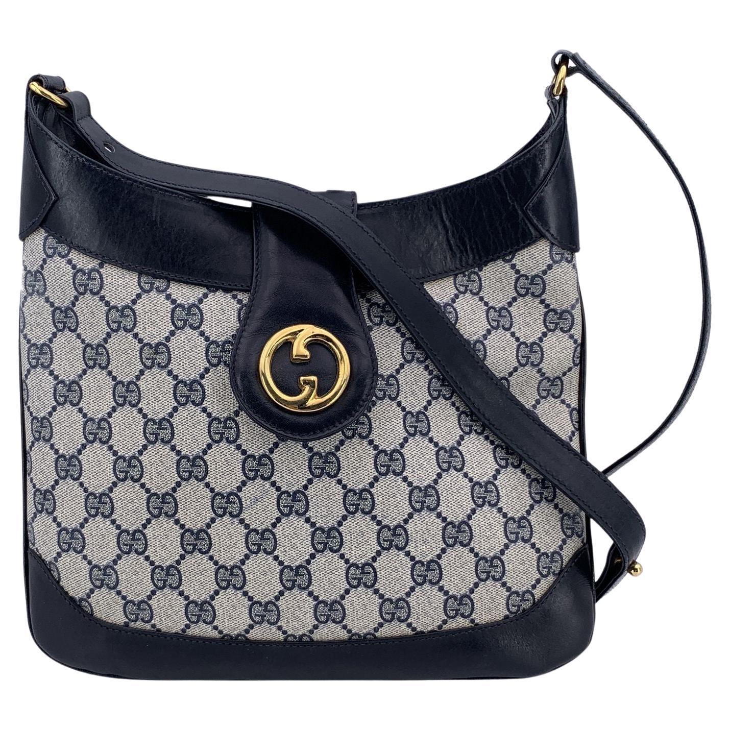 Gucci Vintage Marineblau Monogram Canvas Logo Umhängetasche Tote im Angebot