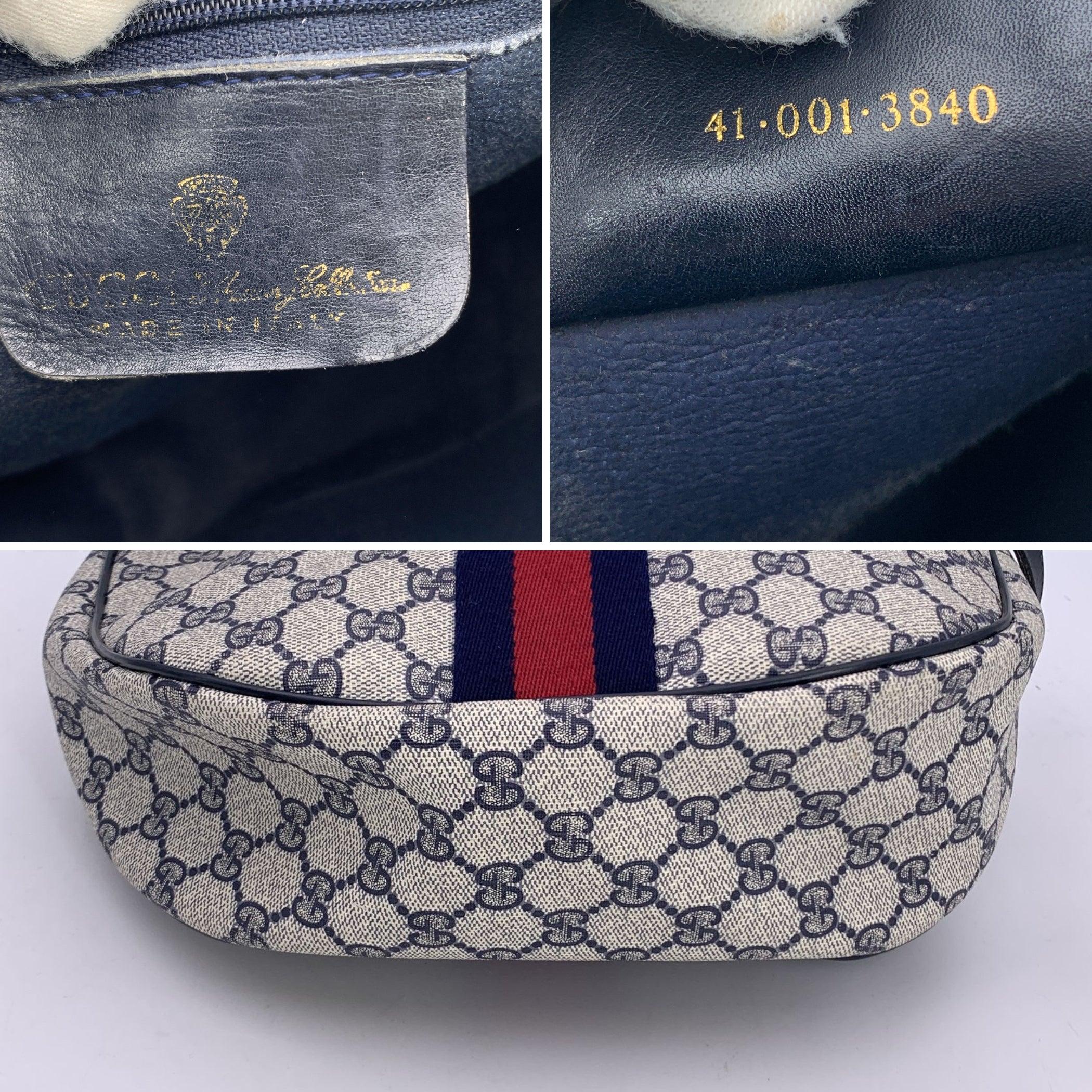 Gucci Vintage Navy Blue Monogram Canvas Rounded Shoulder Bag In Good Condition For Sale In Rome, Rome