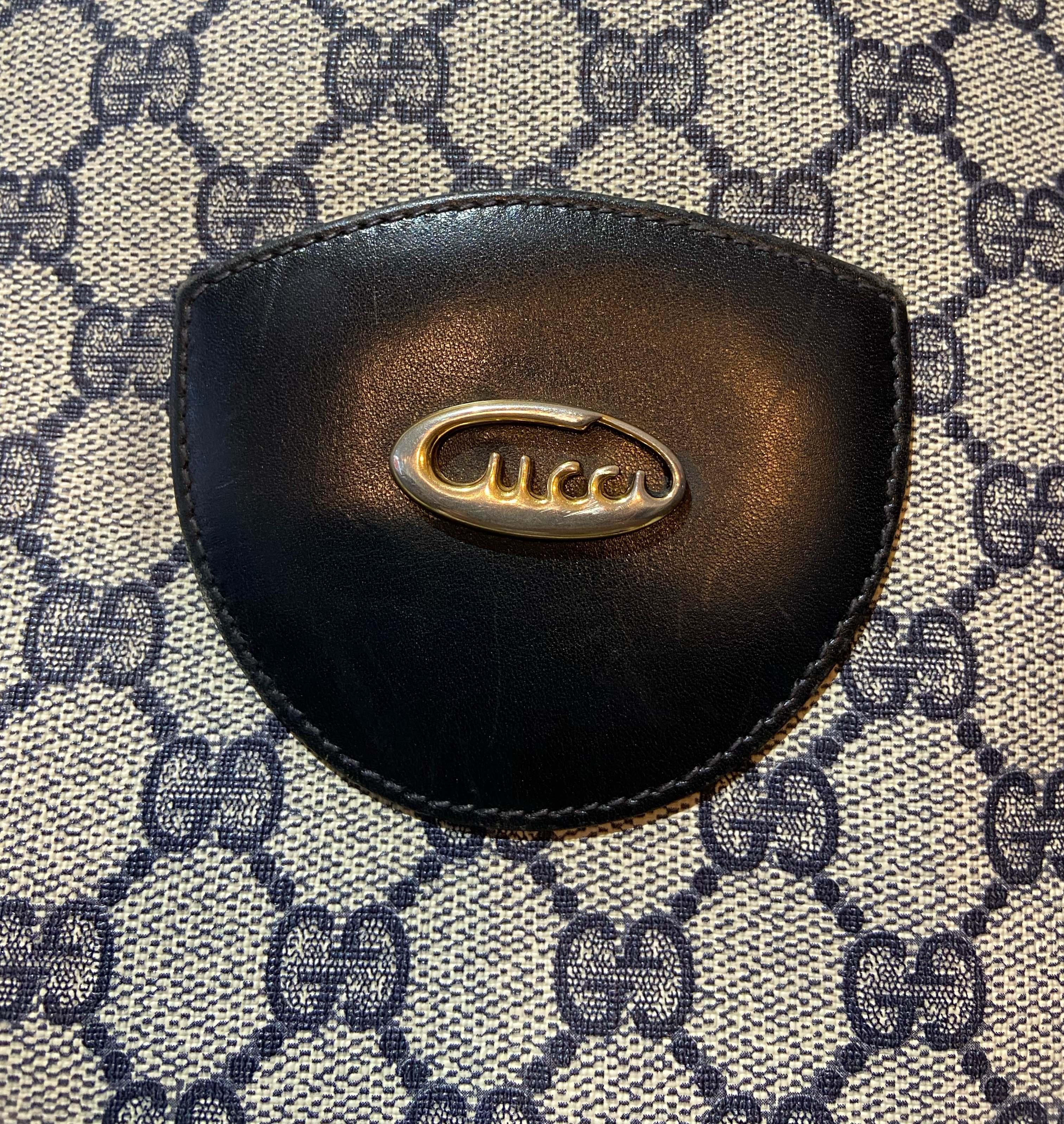 Gucci Vintage Navy GG Logo Tote Bag In Good Condition In London, GB
