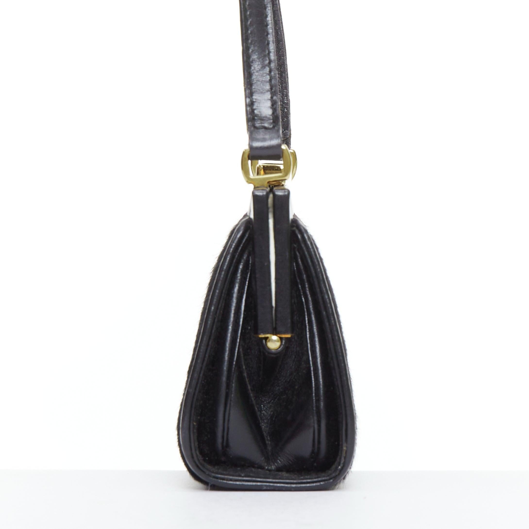 GUCCI Vintage Old Haroco schwarz Pony Haar Gold Logo Rahmen Crossbody Mini Tasche im Zustand „Gut“ im Angebot in Hong Kong, NT
