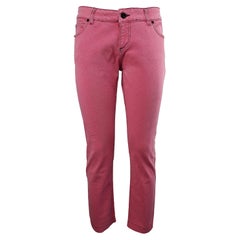 GUCCI – rosa Jeans im Vintage-Stil mit schwarzen Stickereien und Patches  Größe 6US 38EU