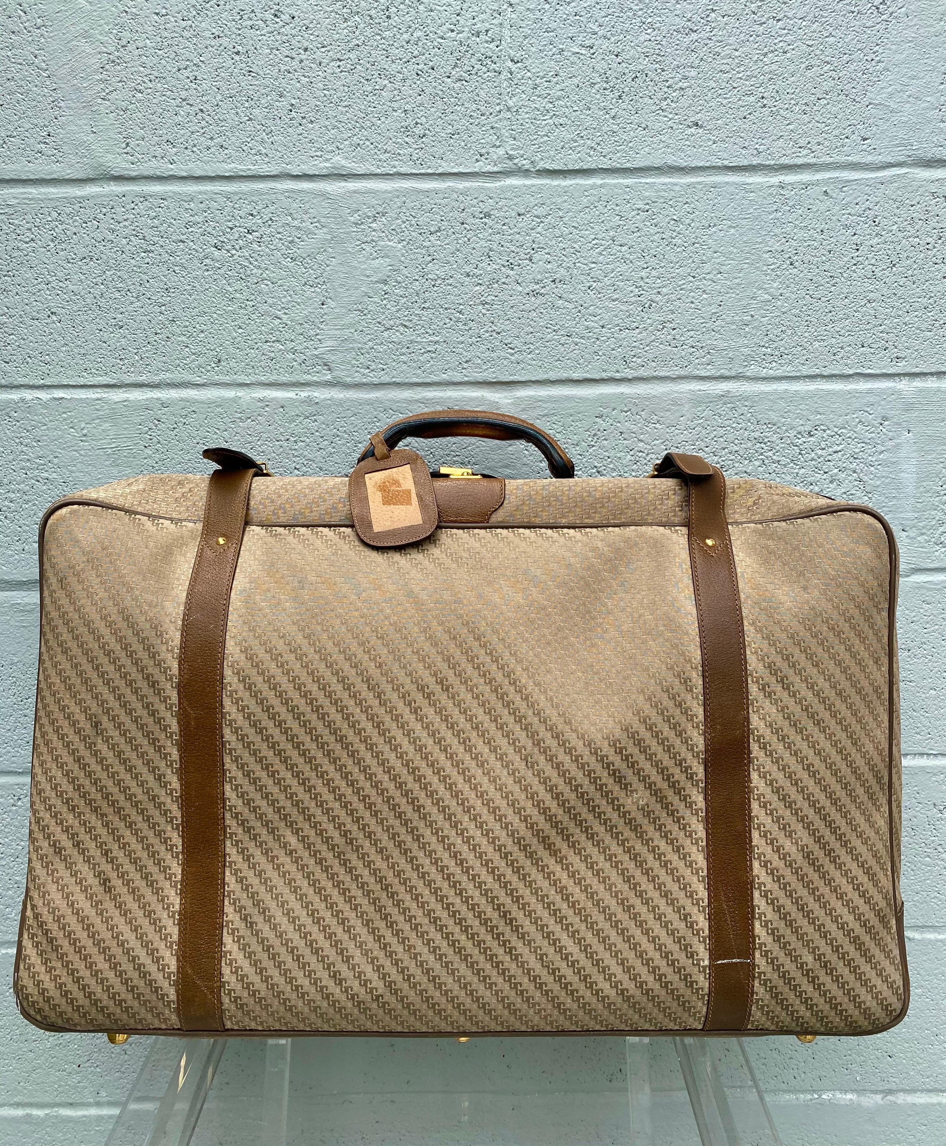 Marron Gucci, valise de voyage rare avec monogramme GG en vente