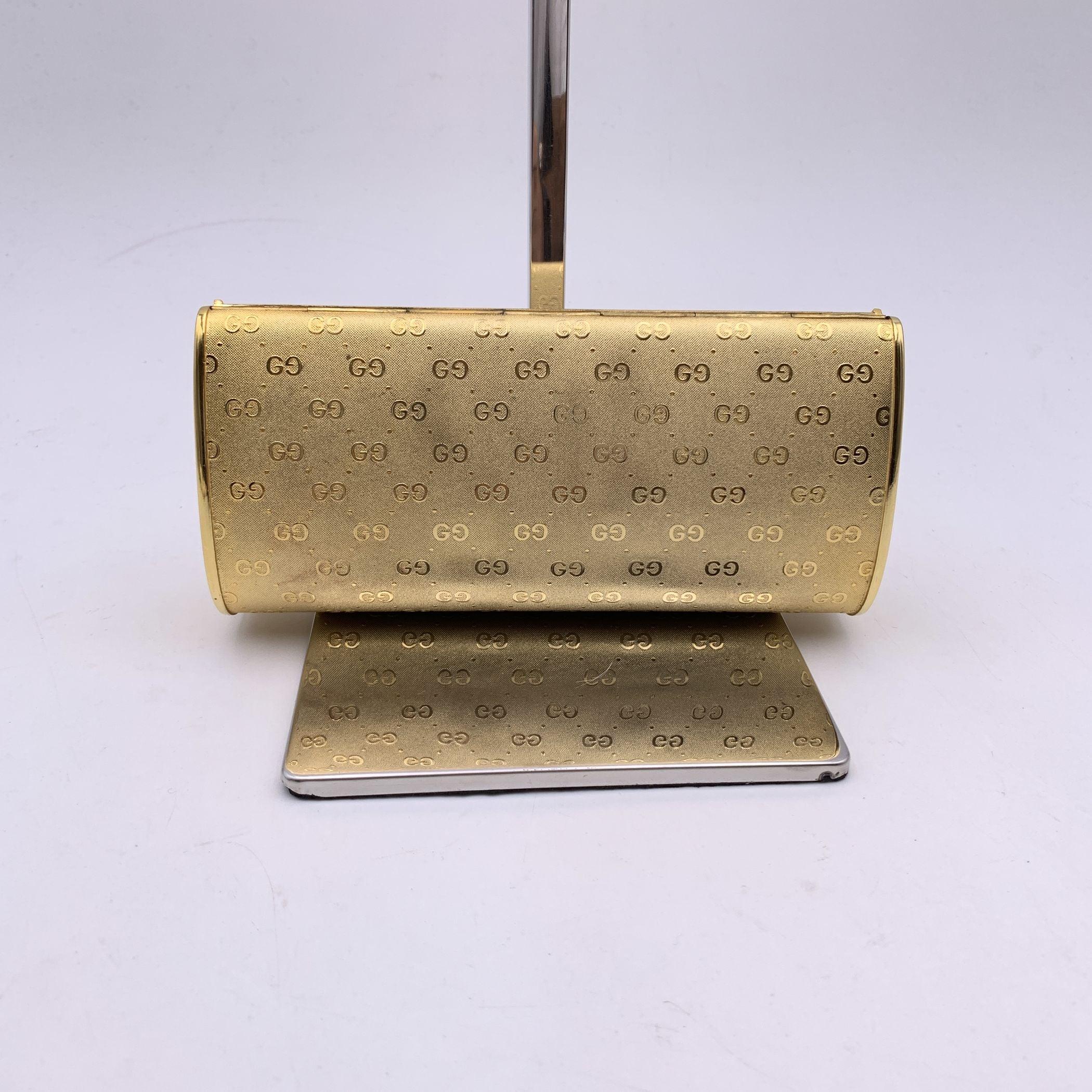 Women's Gucci Vintage Rare Gold Metal GG Monogram Evening Clutch Bag For Sale