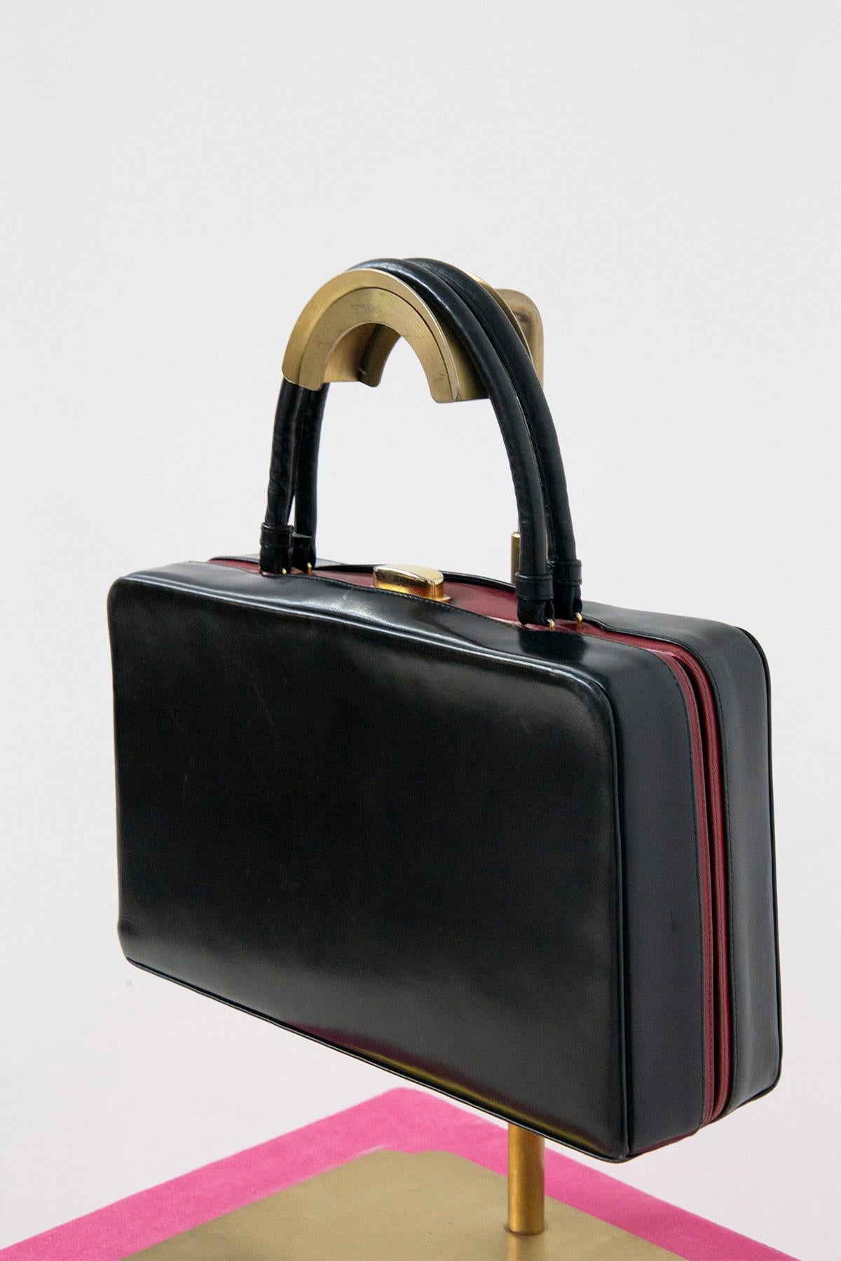 Gucci Vintage rote und schwarze Lederhandtasche im Zustand „Gut“ im Angebot in Milano, IT