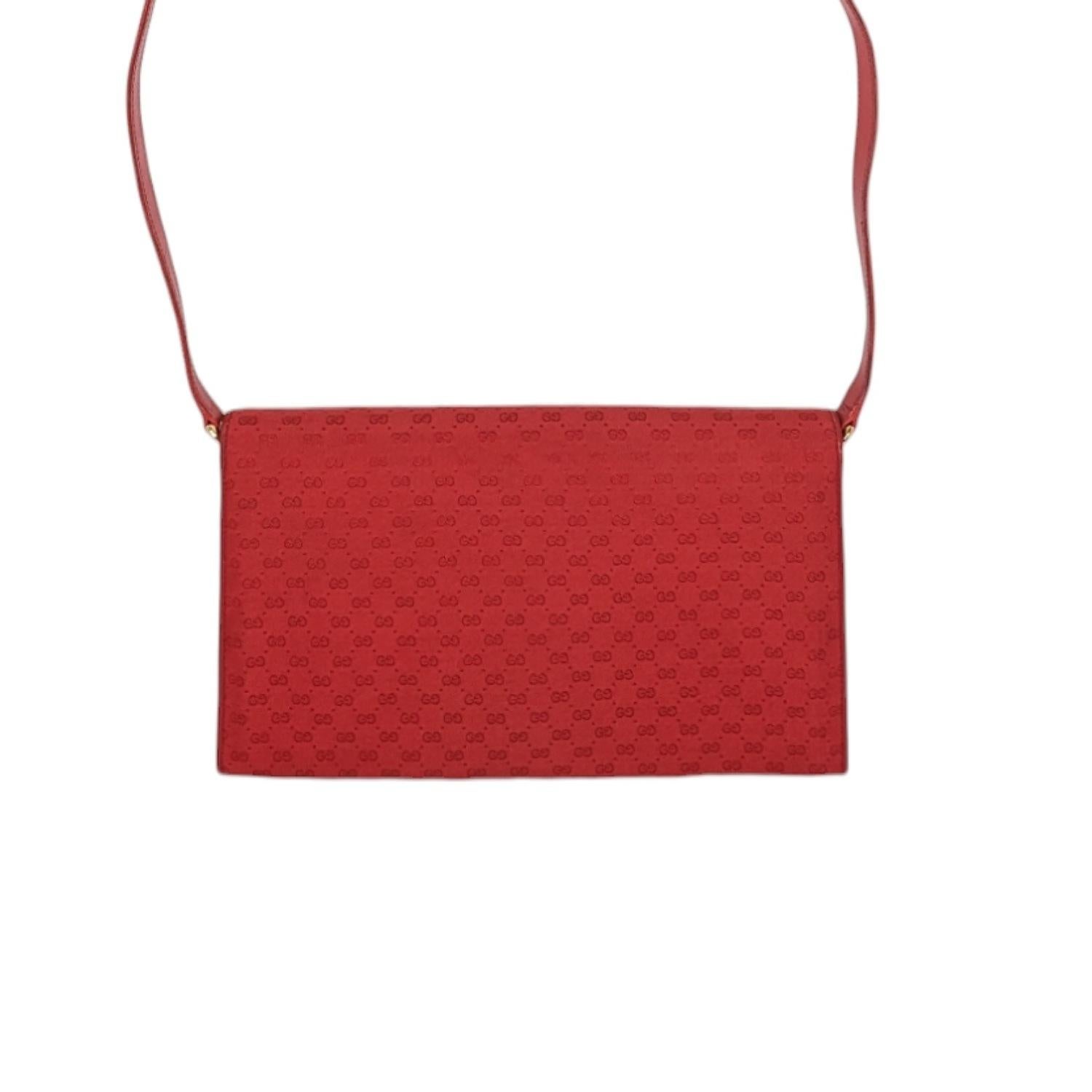 Gucci Vintage Red GG Micro Monogram Horsebit Shoulder Bag In Good Condition In Scottsdale, AZ