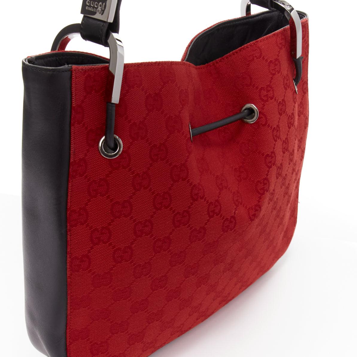 GUCCI Vintage red GG monogram canvas black leather drawstring bag For Sale 3