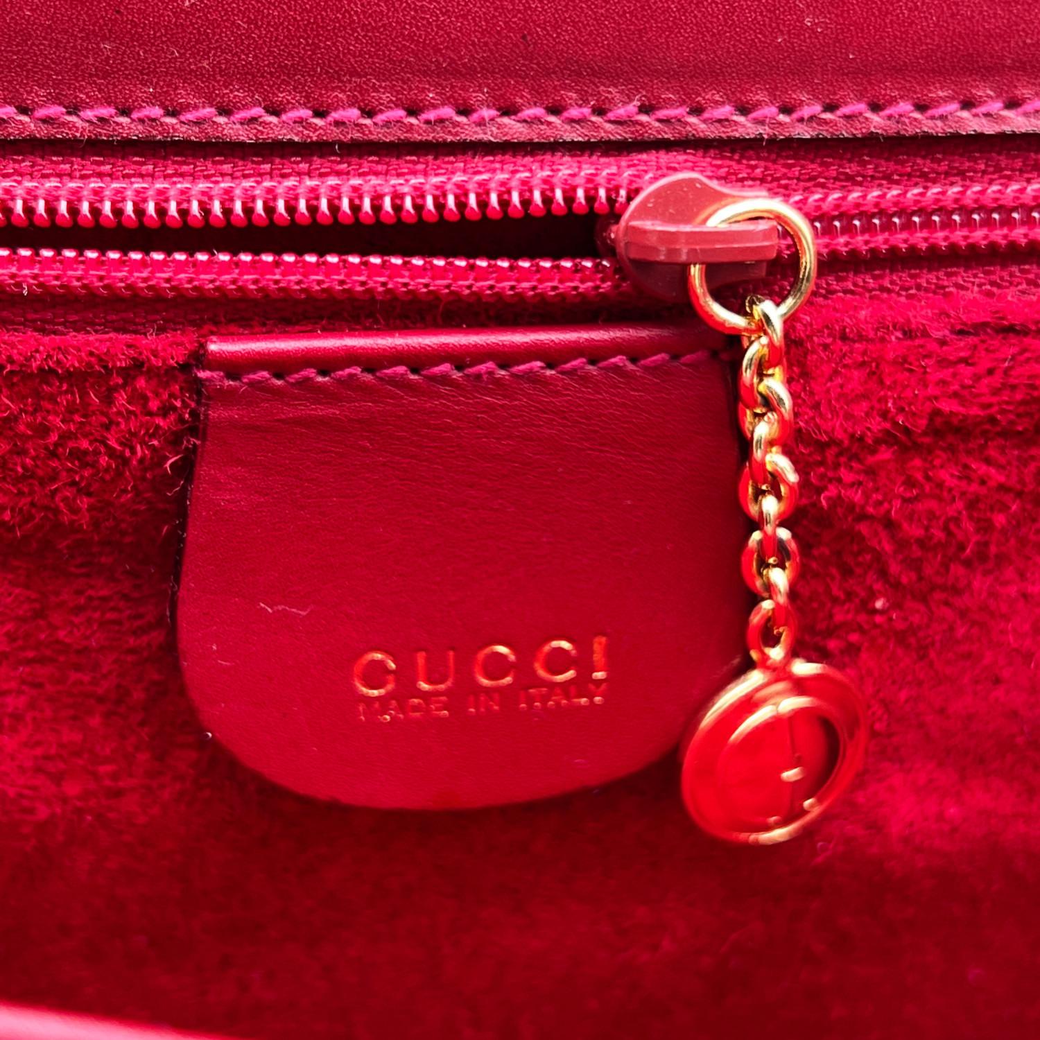 Gucci Vintage Red Leather Crossbody Shoulder Bag Buckle Detail 5