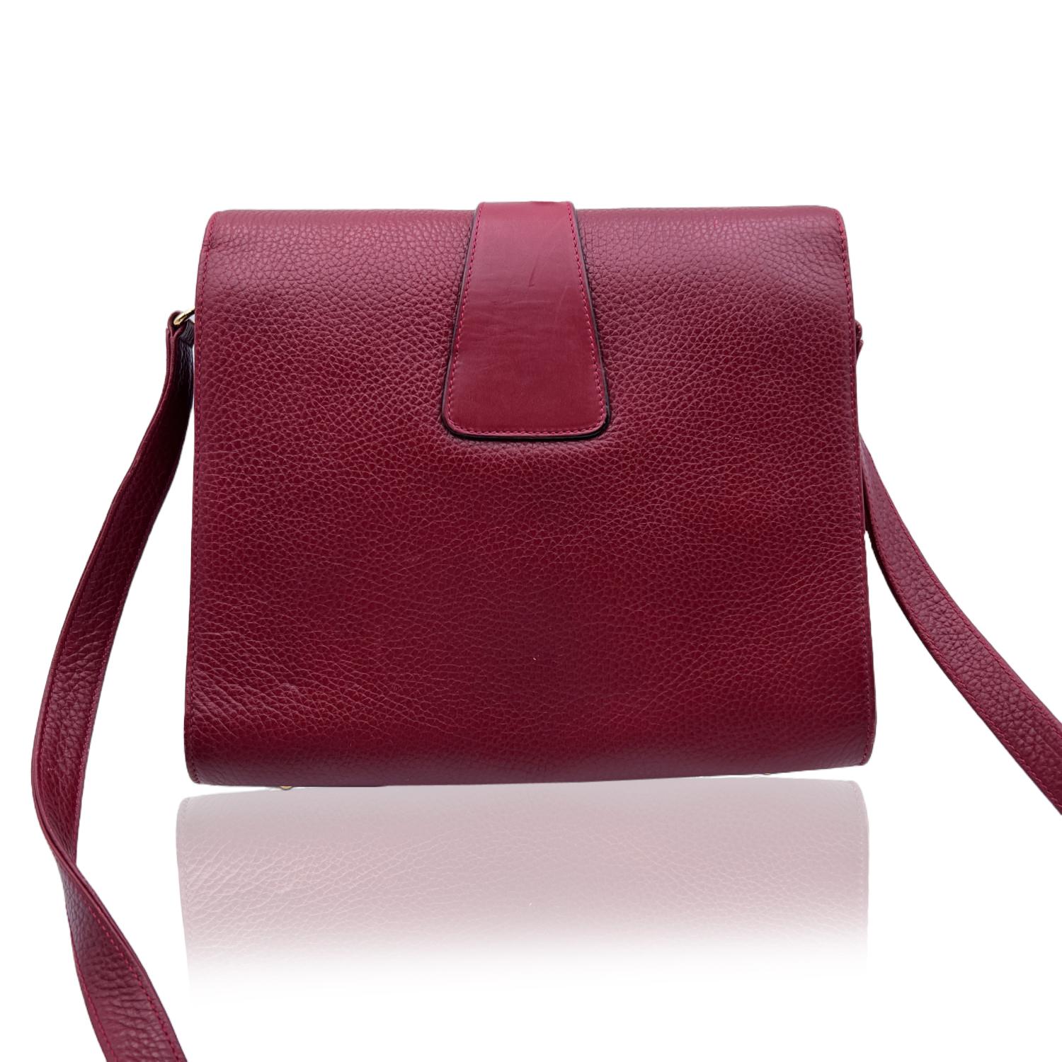 Brown Gucci Vintage Red Leather Crossbody Shoulder Bag Buckle Detail