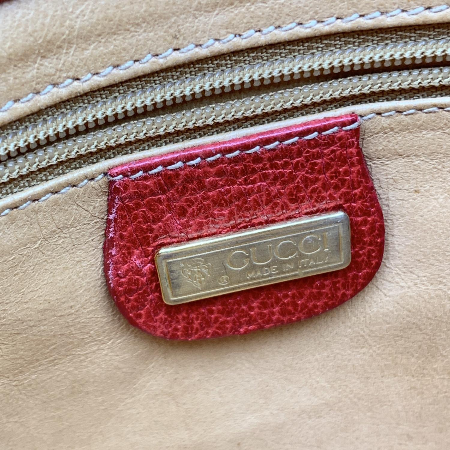 Women's Gucci Vintage Red Leather Horsebit Crossbody Messenger Bag