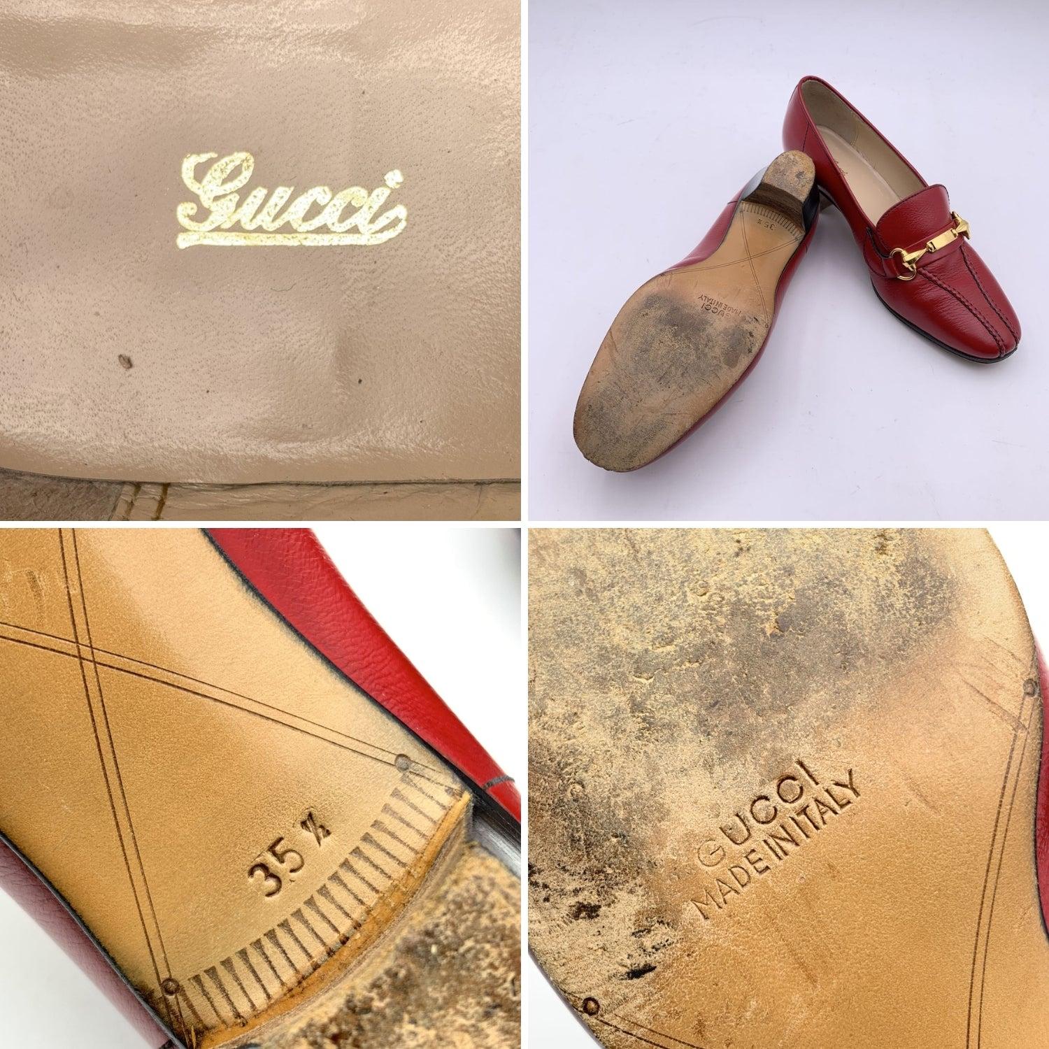 Gucci Vintage Red Leather Horsebit Shoes Loafers Size 35.5 In Good Condition For Sale In Rome, Rome