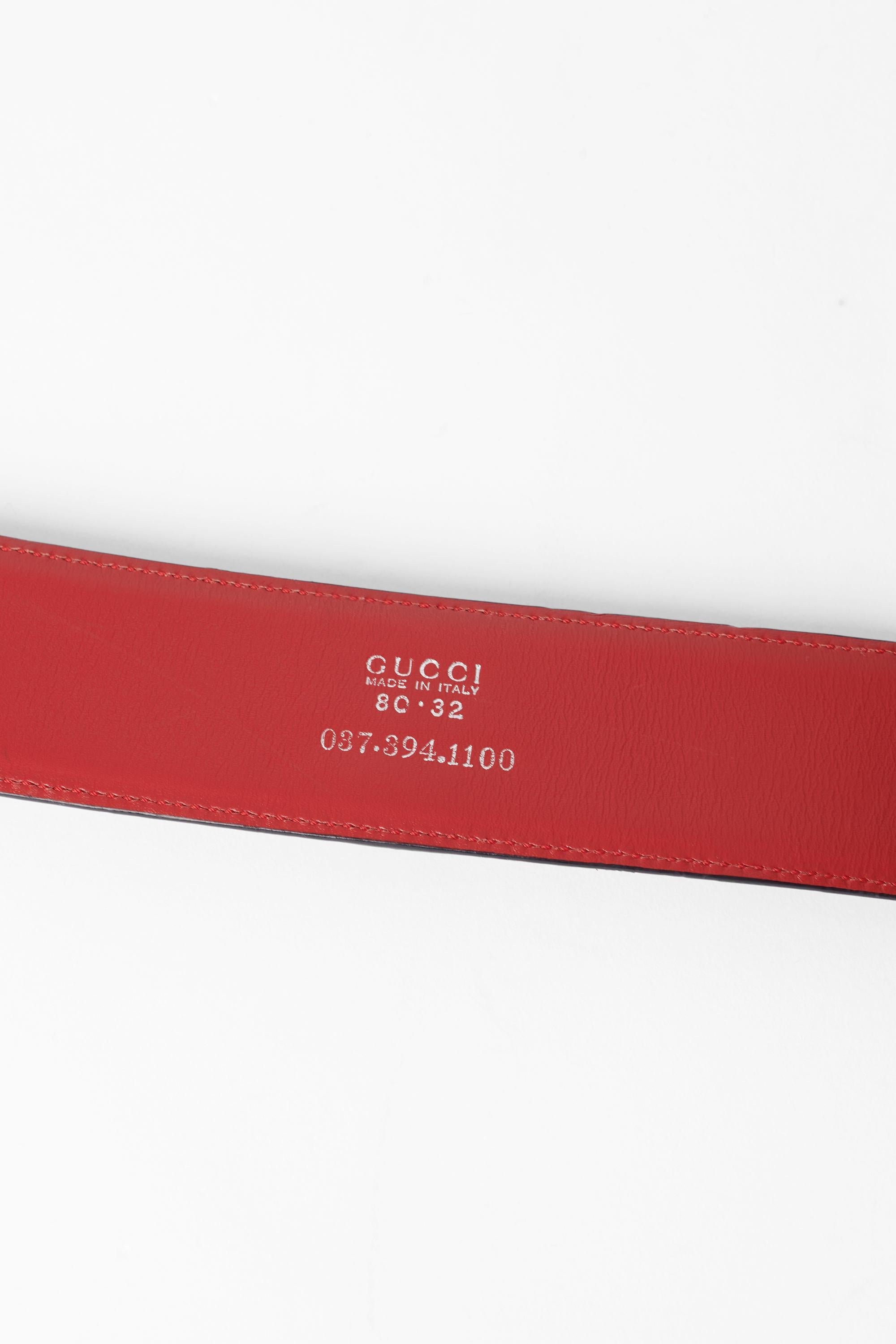 Gucci Vintage P/E 1996 Cintura in pitone rosso da passerella In condizioni ottime in vendita a London, GB