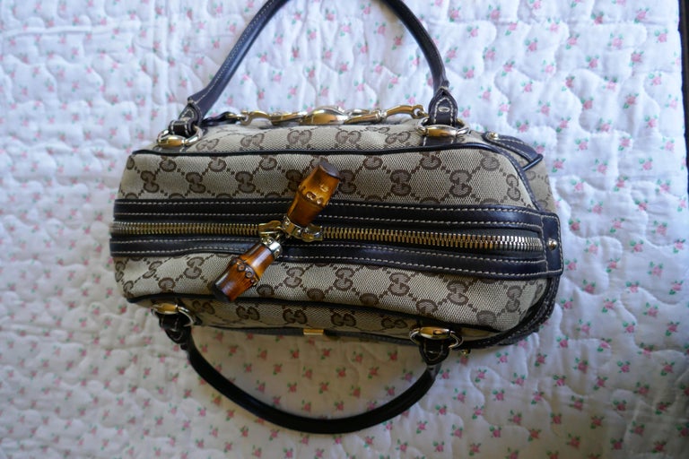 black gucci horseshoe bag