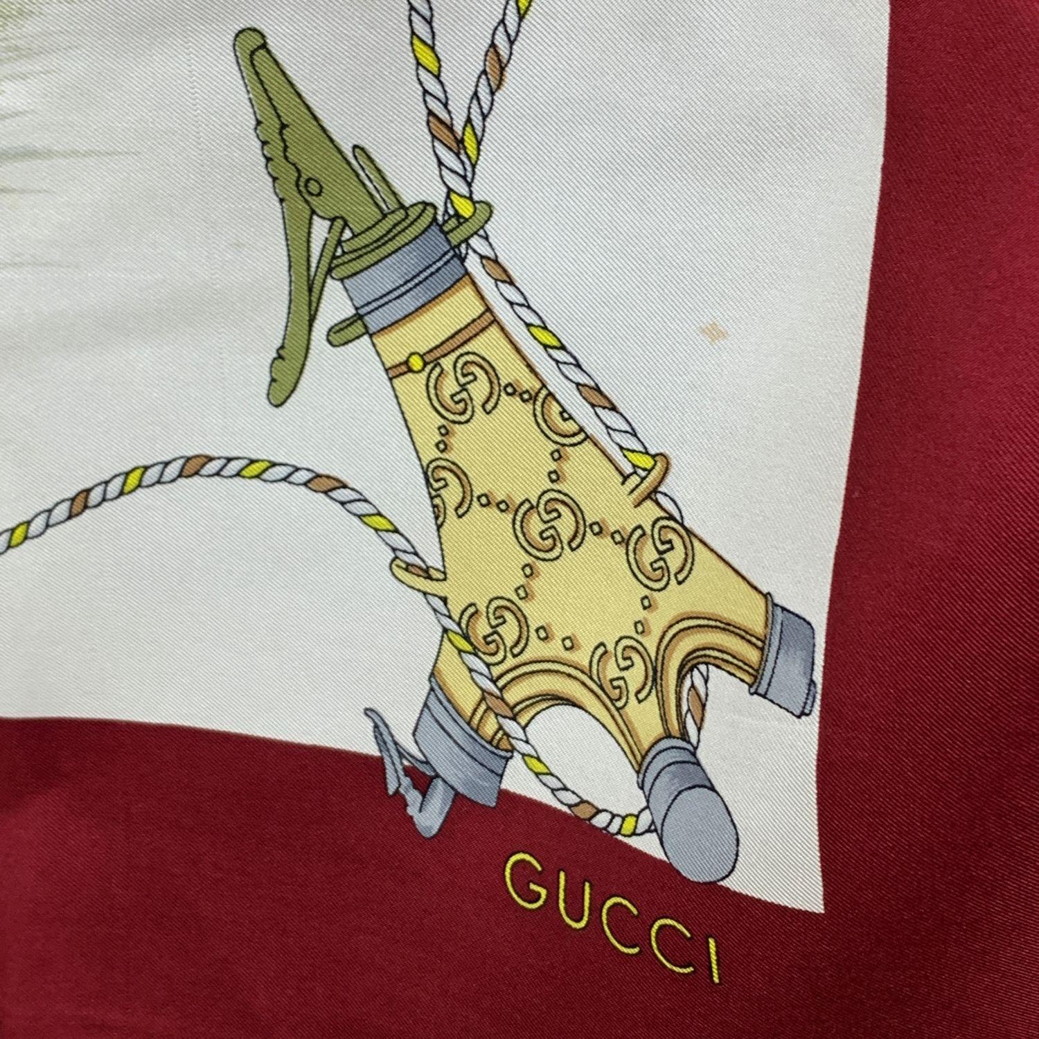 Gucci Vintage Seide Enten und Fasane drucken Schal Burgunder Grenzen (Beige)