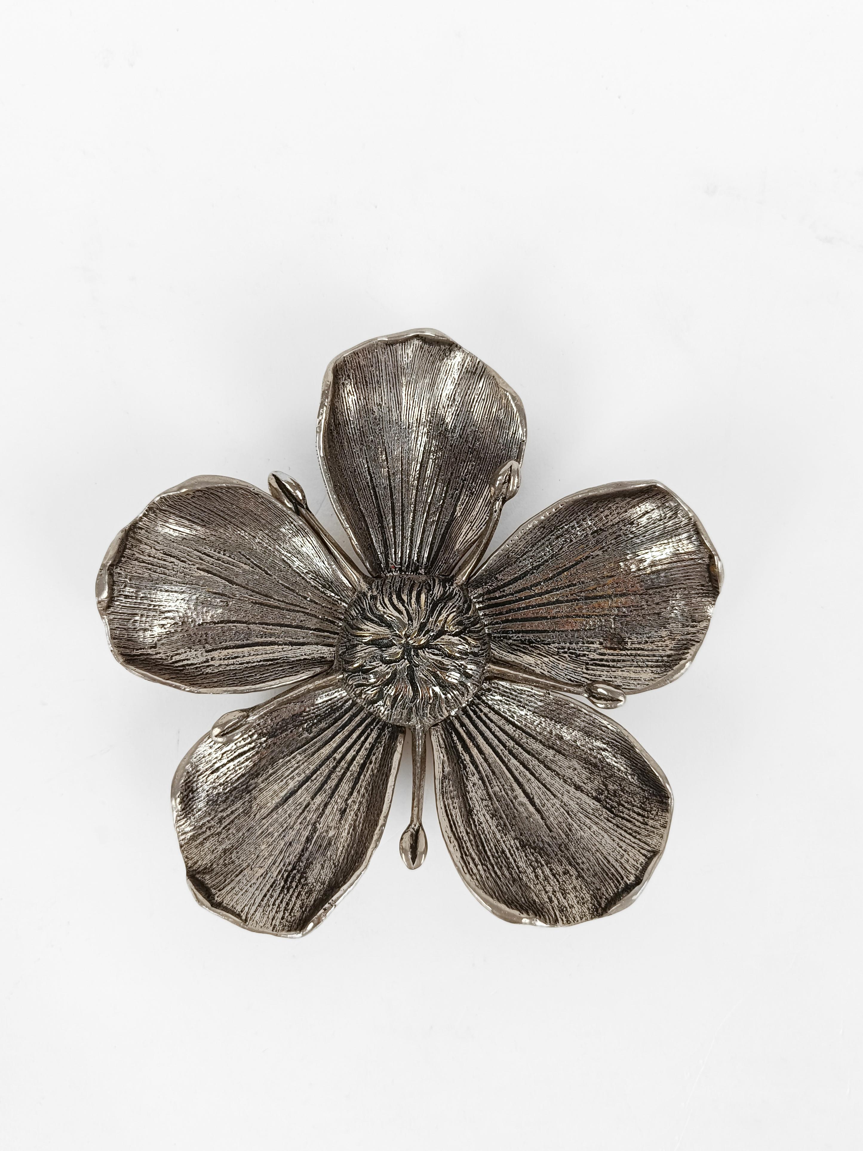 GUCCI Vintage Silber Metall FLOWER ASHTRAY  5 Abnehmbare Blütenblätter im Angebot 6