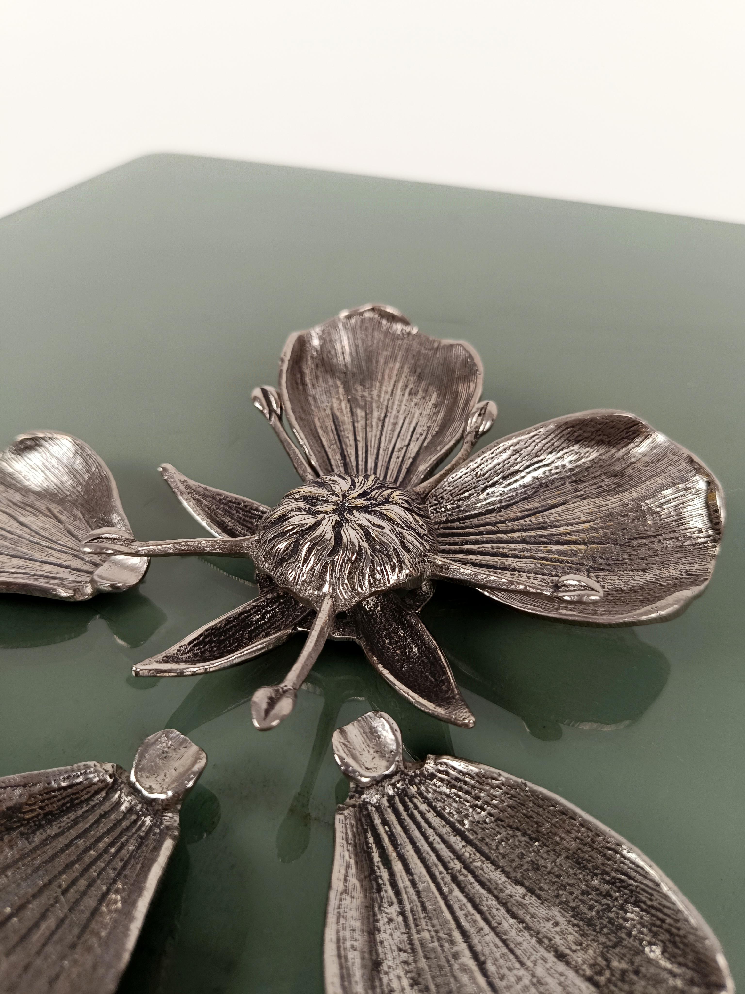 Mid-Century Modern GUCCI Vintage Silver Metal FLOWER ASHTRAY  5 Removable Petals For Sale