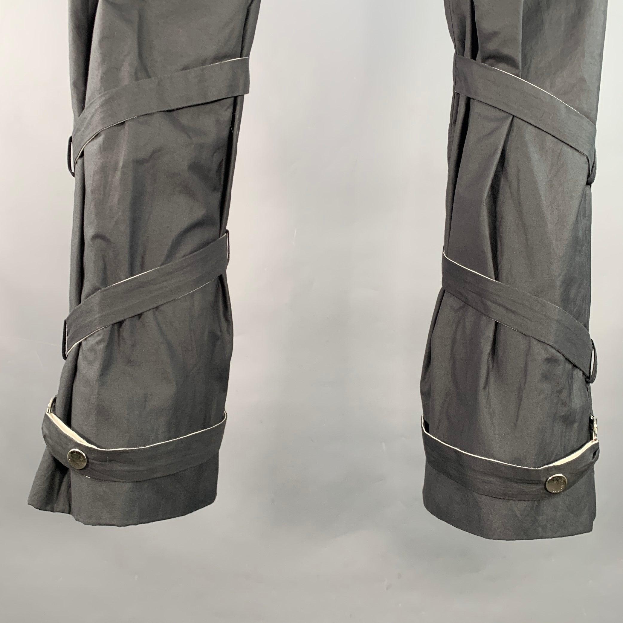 GUCCI Vintage Size 30 Grey Cotton Blend Super Skinny Bondage Casual Pants In Good Condition For Sale In San Francisco, CA