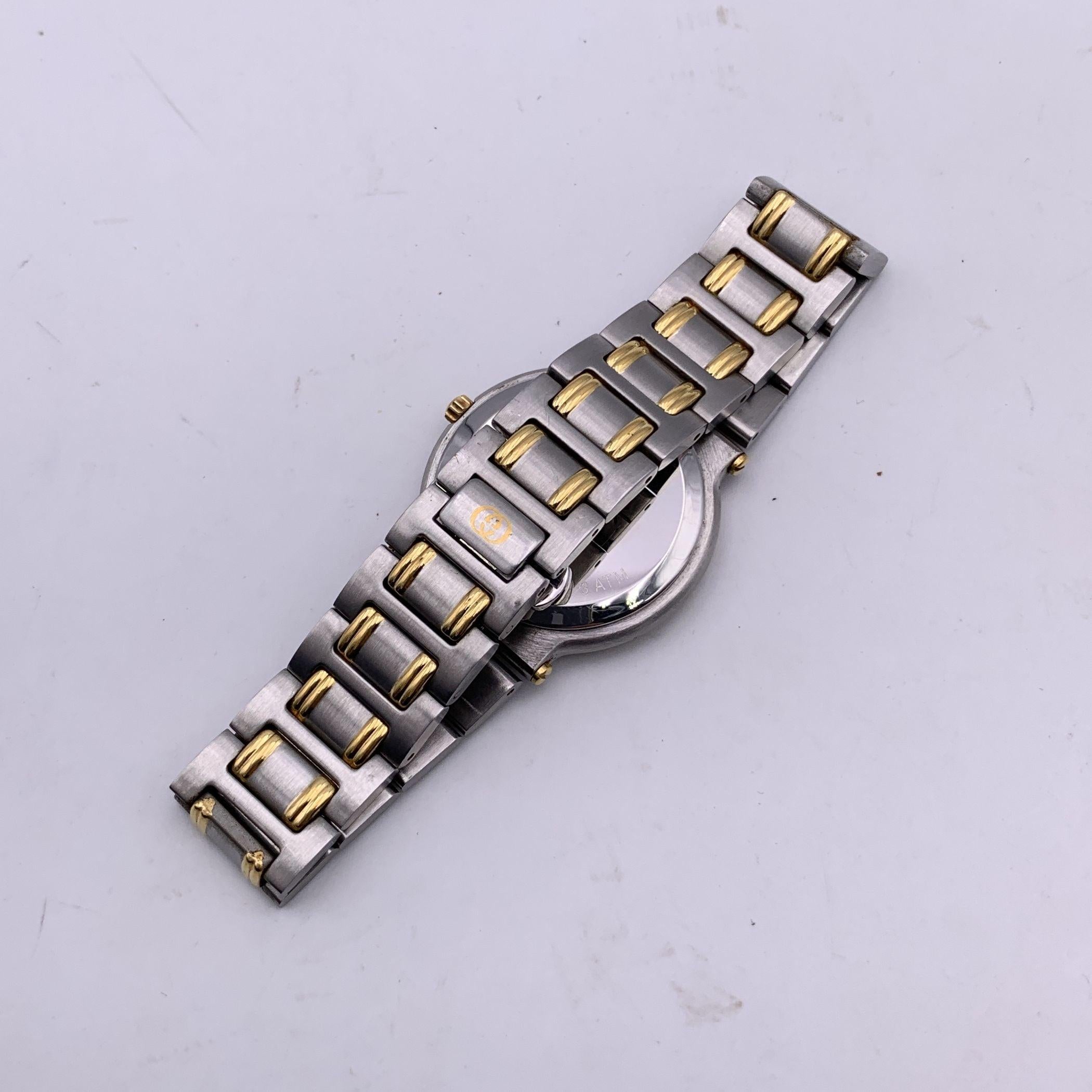 Women's or Men's Gucci Vintage Stainless Steel Mod 9000 M Wrist Watch Black Dial