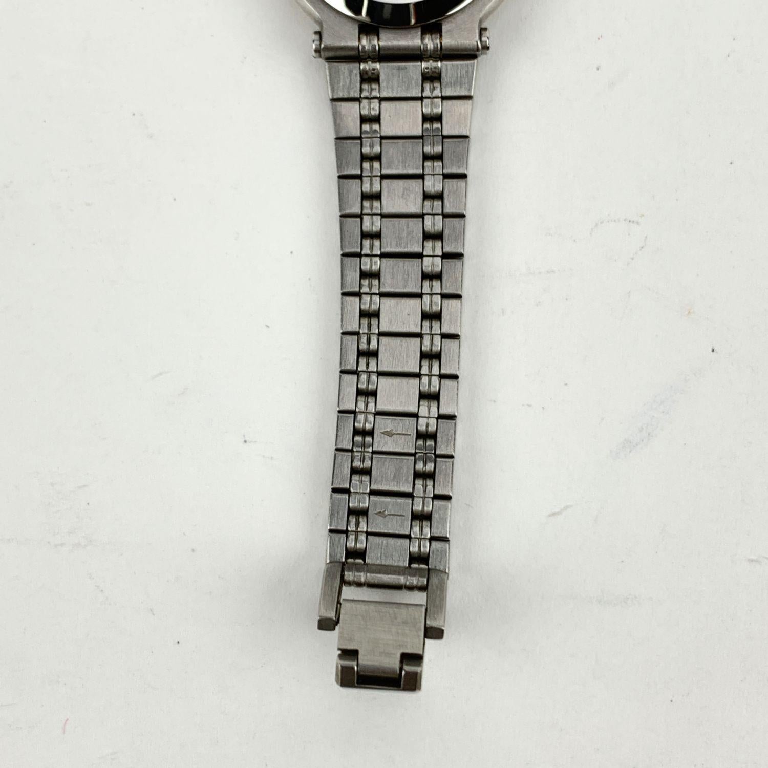 Gucci Vintage Stainless Steel Mod 9100 L Wrist Watch Black Dial 2