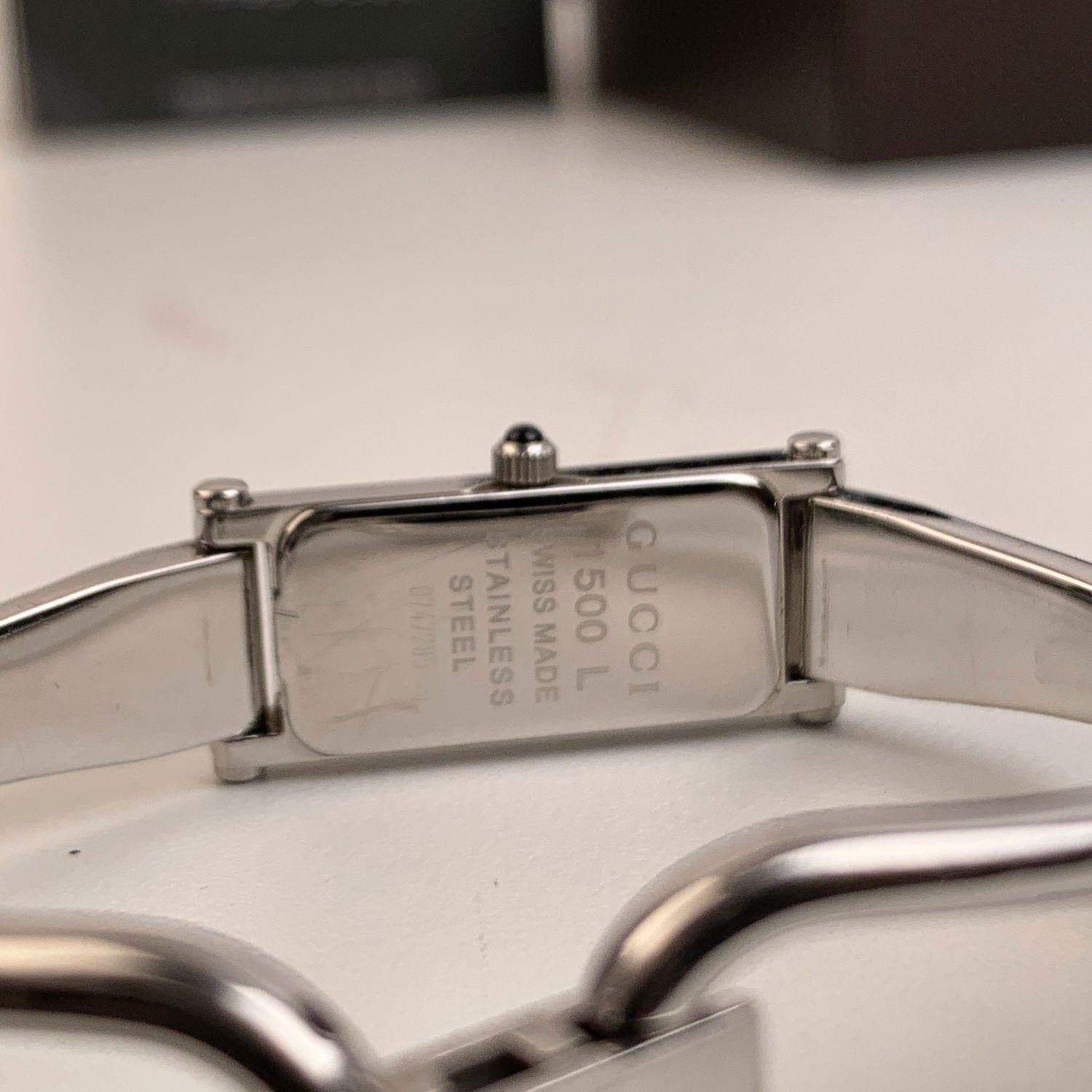 Gucci Montre-bracelet vintage à quartz en acier inoxydable Mod 1500L Pour femmes 