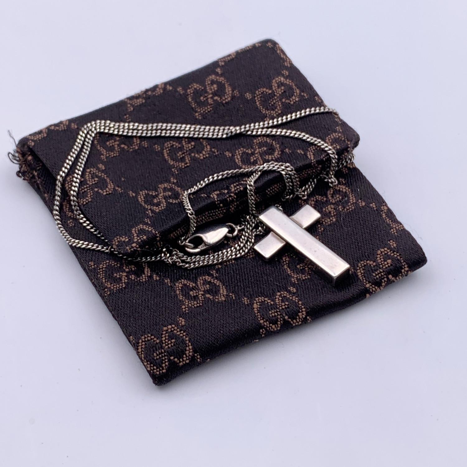 Women's Gucci Vintage Sterling Silver Cross Pendant Unisex Necklace