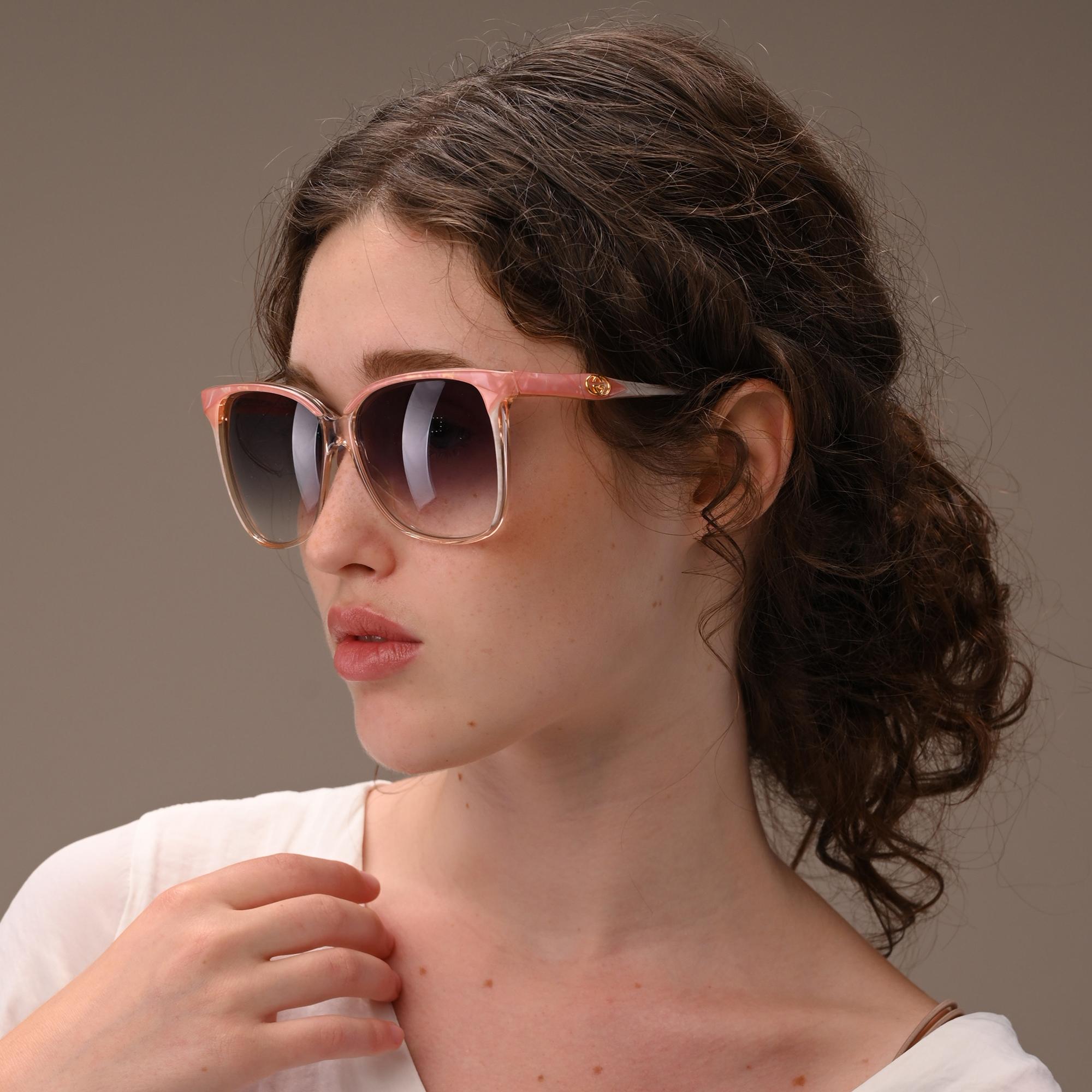 Beige Gucci vintage sunglasses For Sale