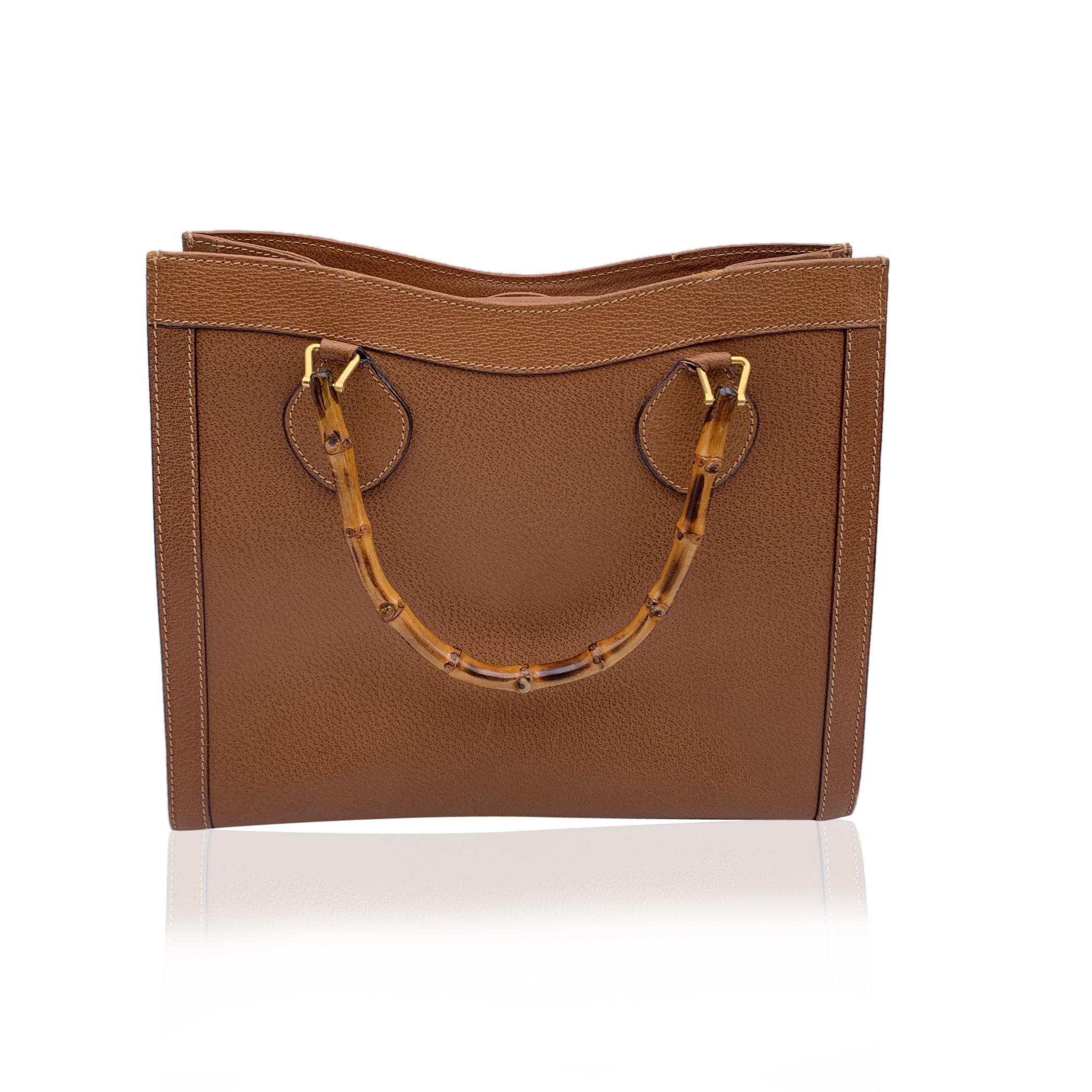 Gucci Vintage Tan Brown Leather Bamboo Princess Diana Tote Bag In Good Condition In Rome, Rome