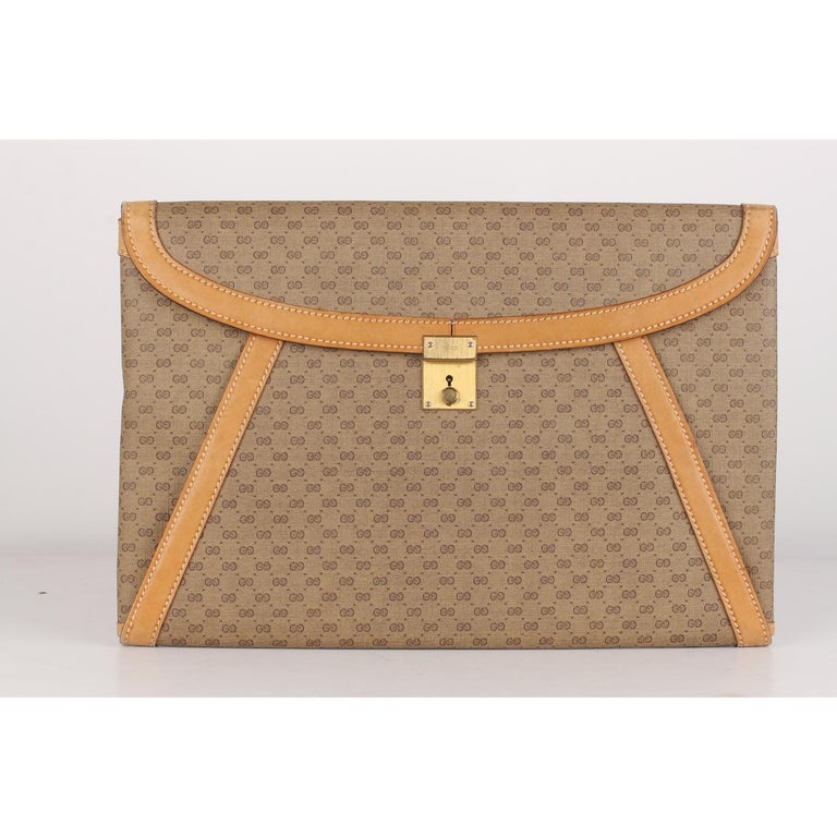 Gucci portfolio clearance clutch