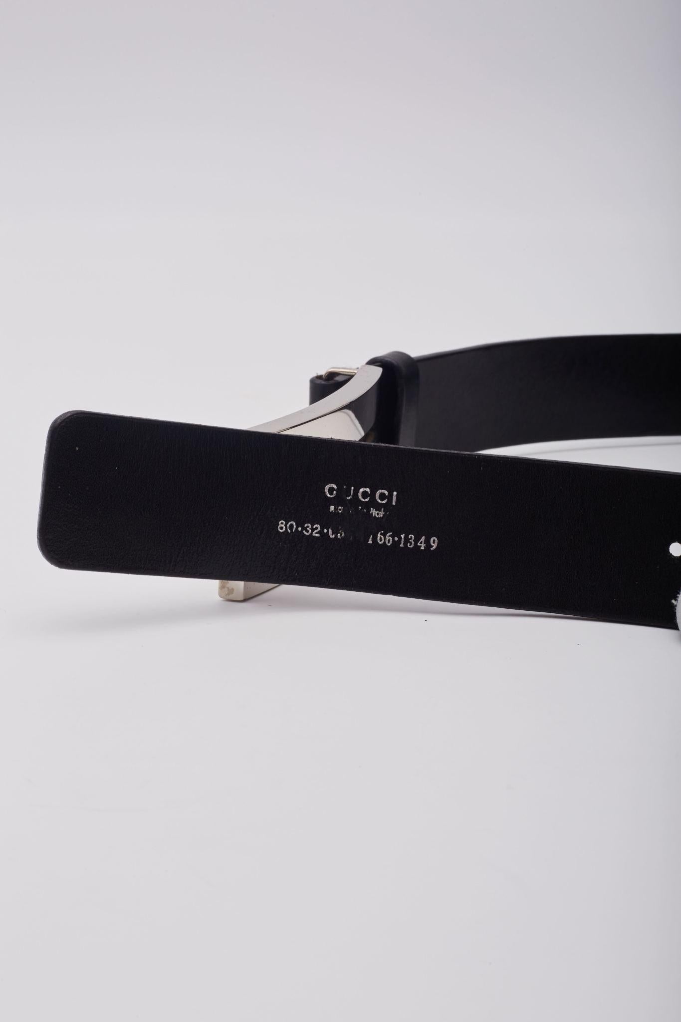 Gucci Vintage Tom Ford Ceinture étroite en cuir noir (80/32) Pour femmes en vente