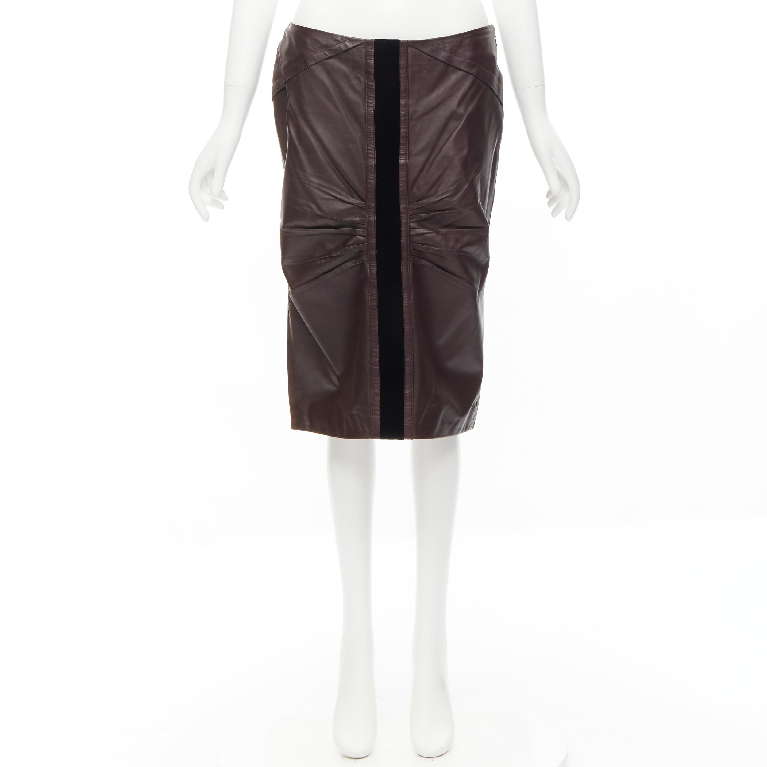 GUCCI Vintage Tom Ford dark burgundy leather velvet trim ruched skirt IT42 M For Sale 3