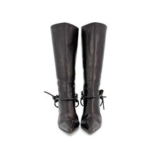 Stivali Gucci Vintage Tom Ford collezione Autunno/Inverno 1999 con fibbia a forma di morso, marroni e punta affusolata, taglia 6