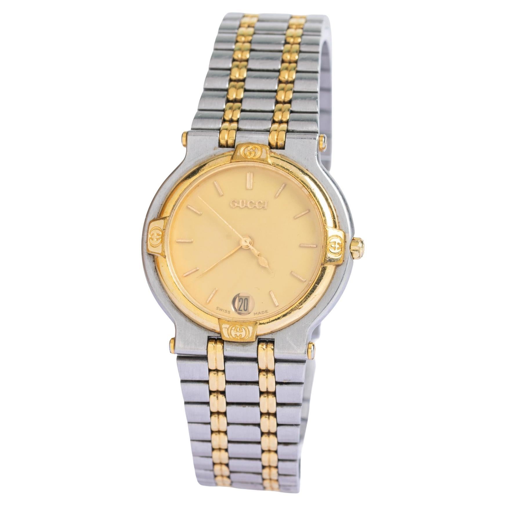 Gucci Vintage Two-Tone Stainless Steel 
Gold Unisex Watch, Model 9000 M, c.1990 en vente