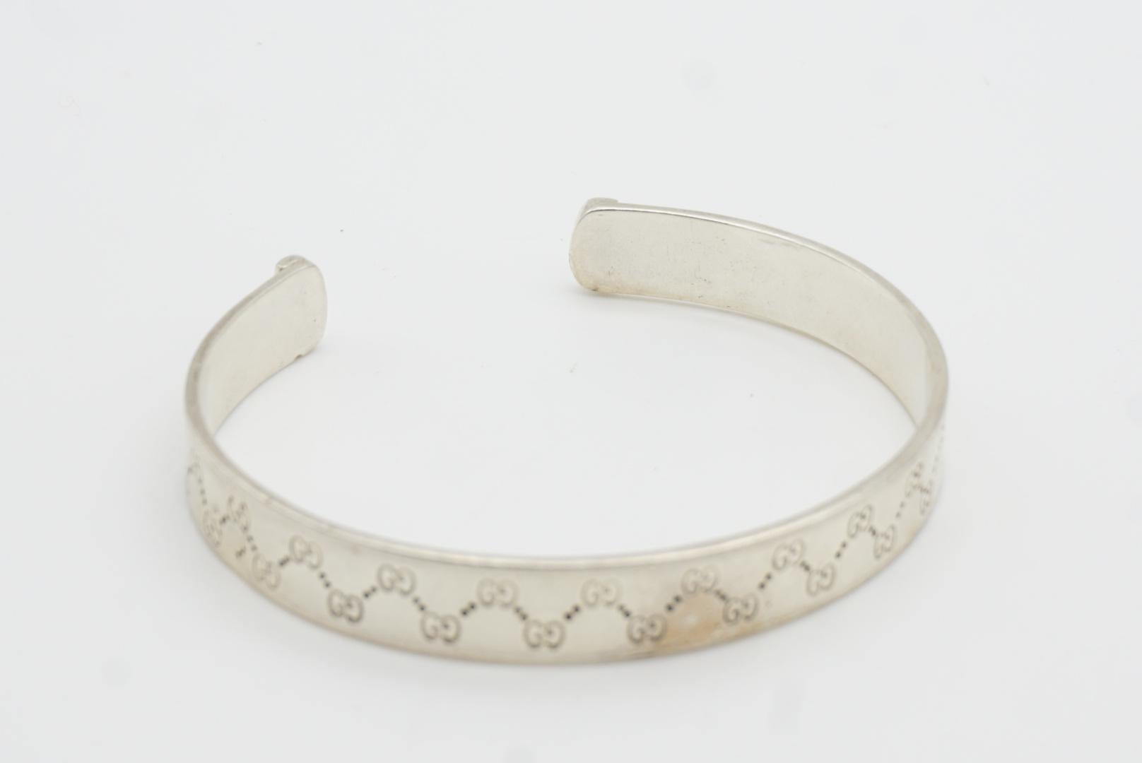 Gucci Vintage Unisex Double Logo Engraved GG Chunky Silver Cuff Bangle Bracelet For Sale 7