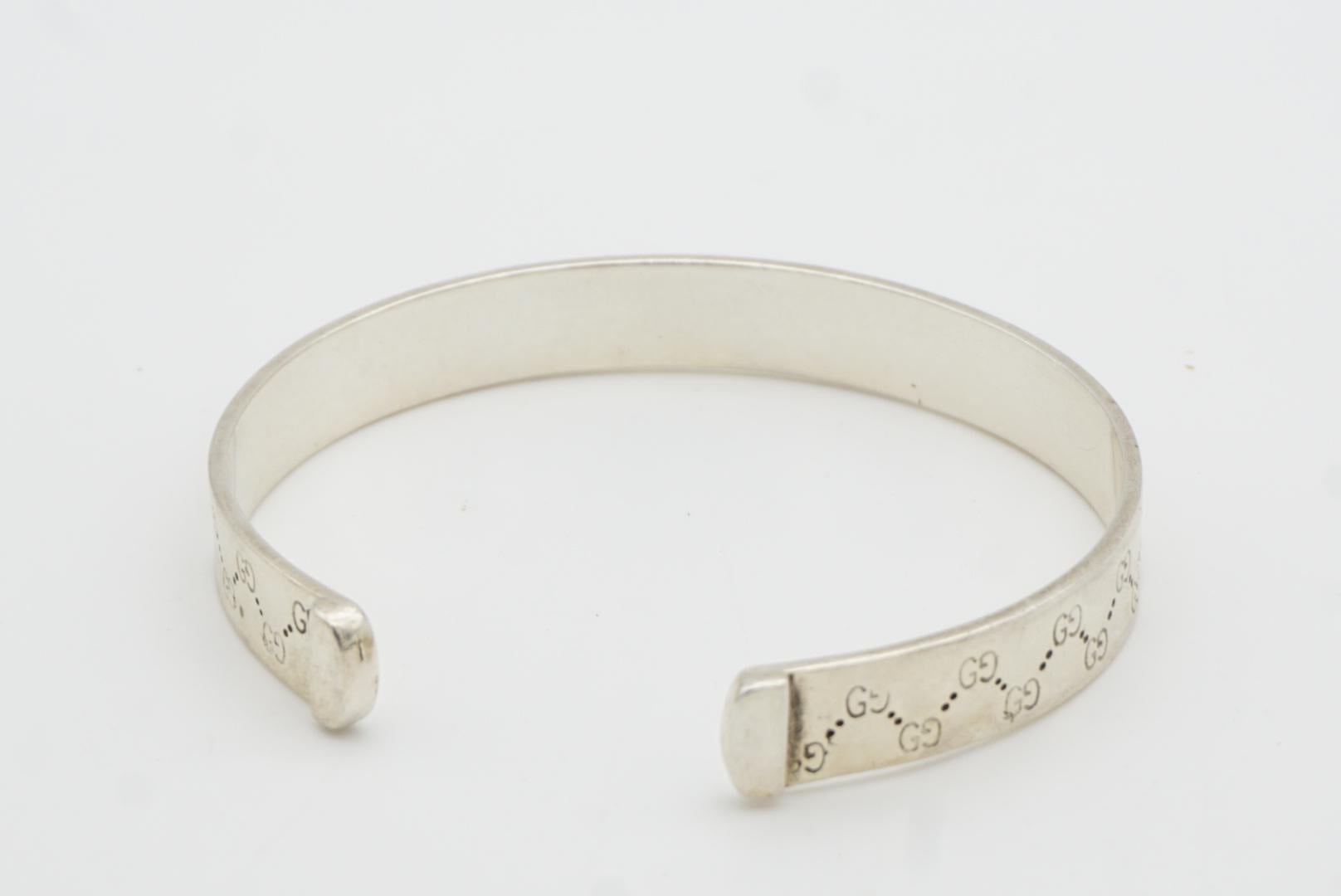 Gucci Vintage Unisex Double Logo Engraved GG Chunky Silver Cuff Bangle Bracelet For Sale 8