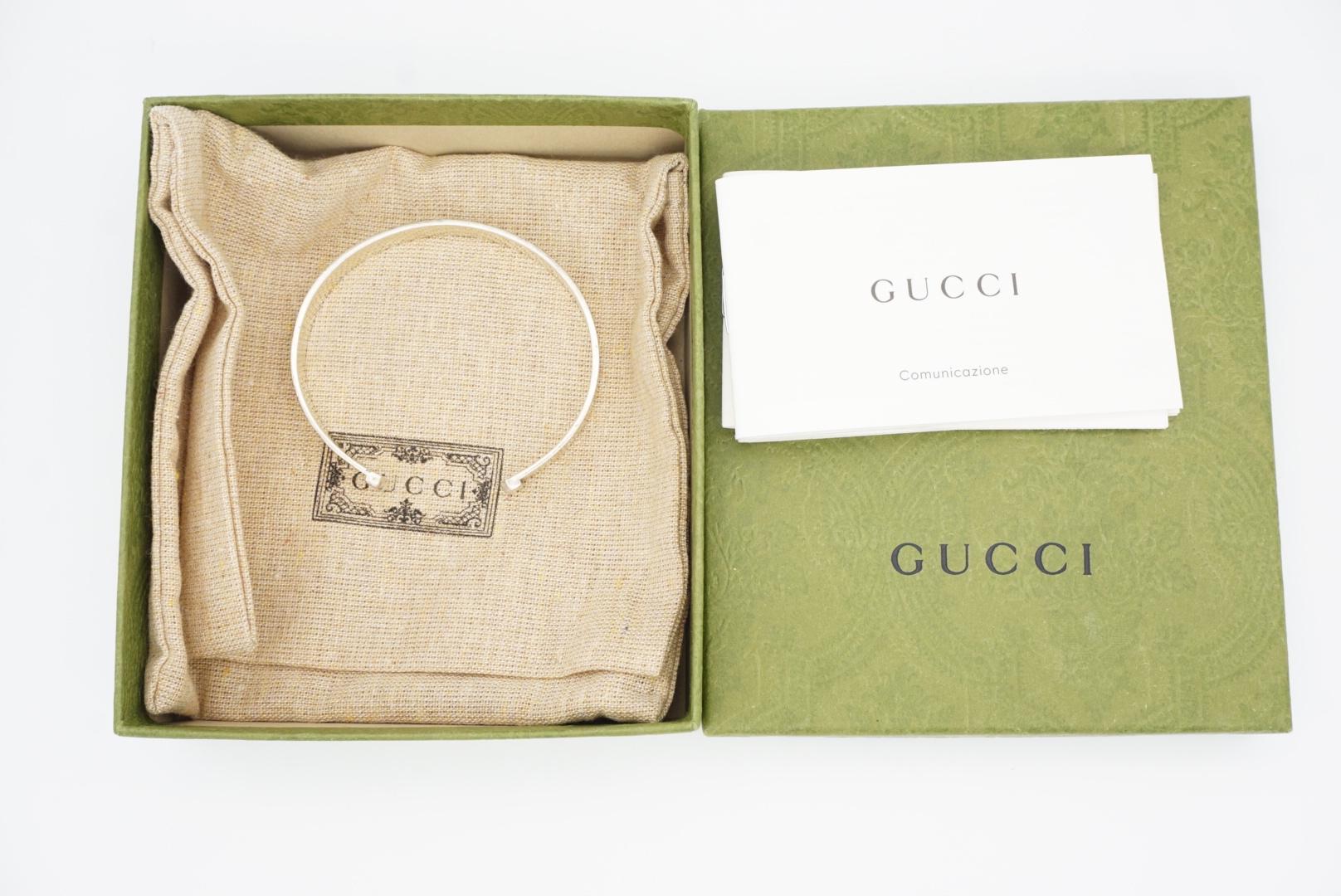 Gucci Vintage Unisex Double Logo Engraved GG Chunky Silver Cuff Bangle Bracelet For Sale 3