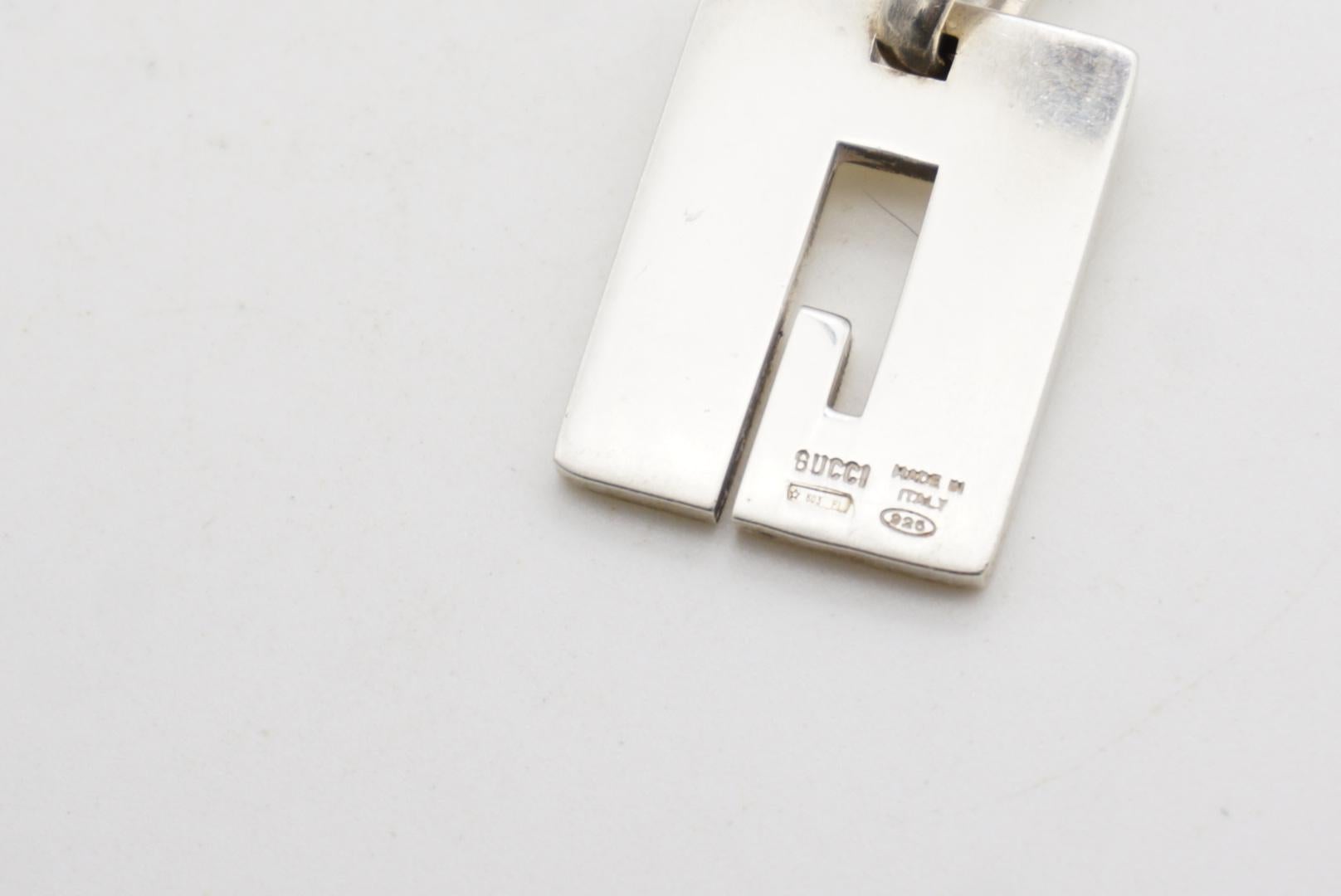 Colgante Gucci Vintage Unisex Icono Logo G Rectángulo Modernista Plata de Ley en venta 9