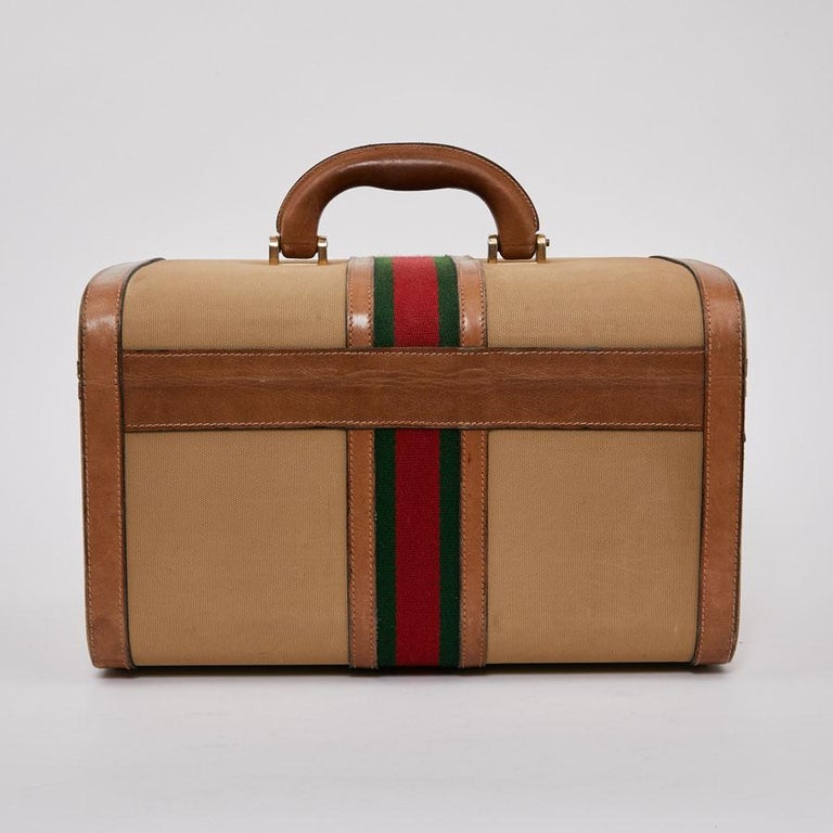 vanity case gucci