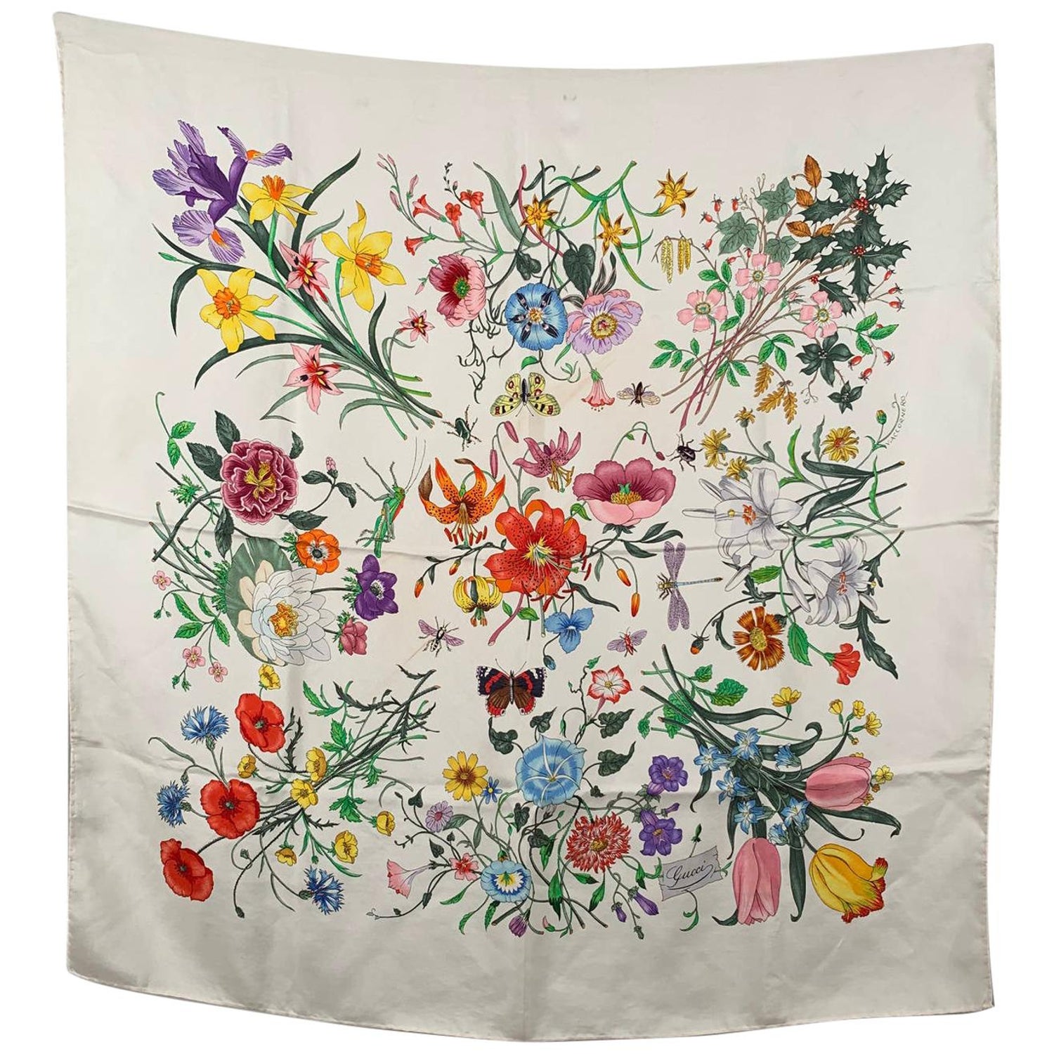 Gucci Vintage White Floral Silk Scarf Flora 1966 Accornero For Sale at  1stDibs | gucci floral scarf, gucci scarf flowers, gucci vintage scarf