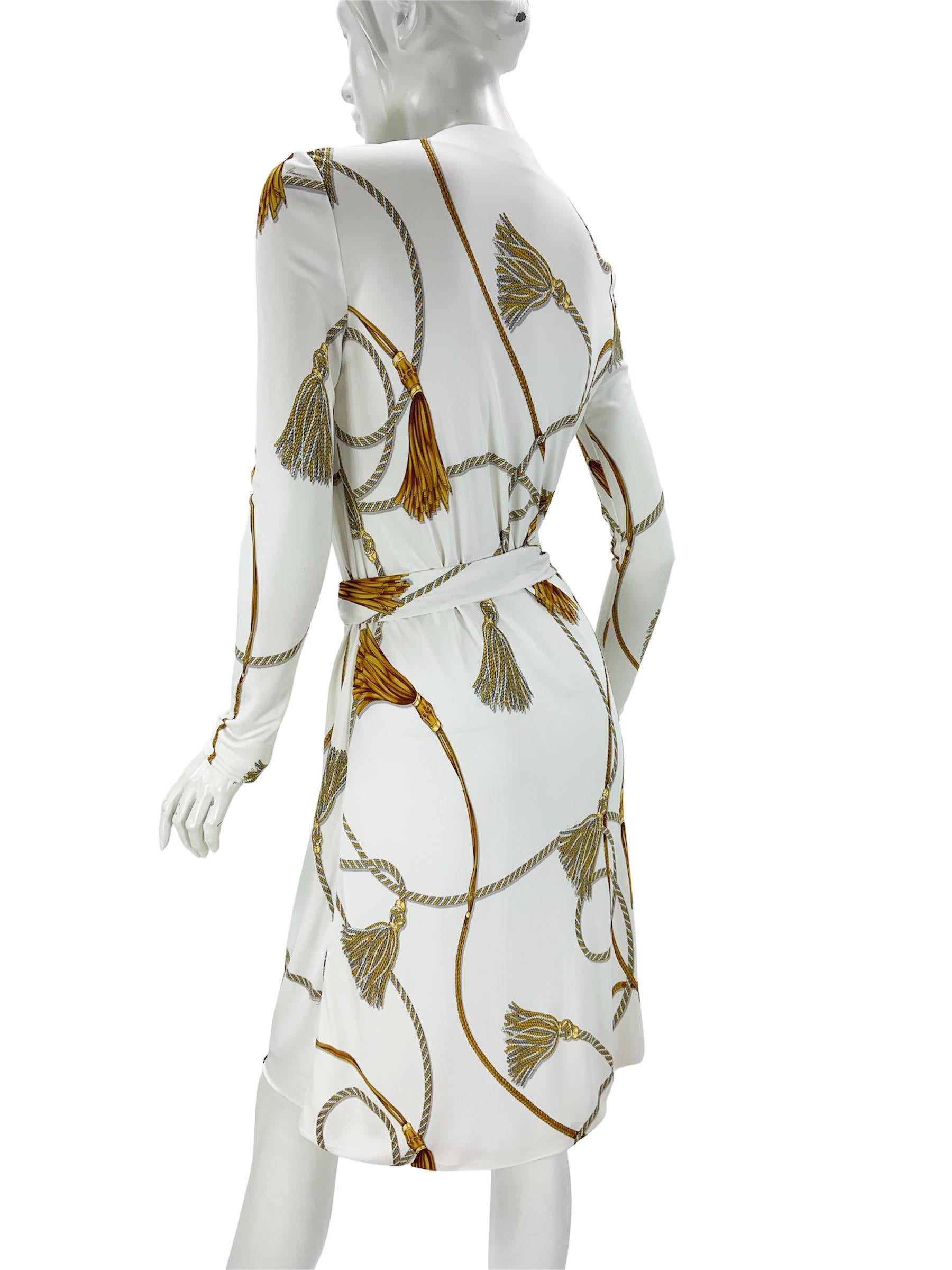 Gucci Vintage White Jersey Wrap Tassel Print Plunging Dress talla S en Excelente estado para la venta en Montgomery, TX