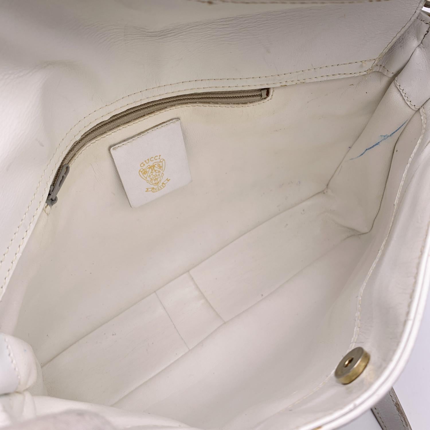 Gucci Vintage White Leather Bucket Shoulder Bag with Stripes 1