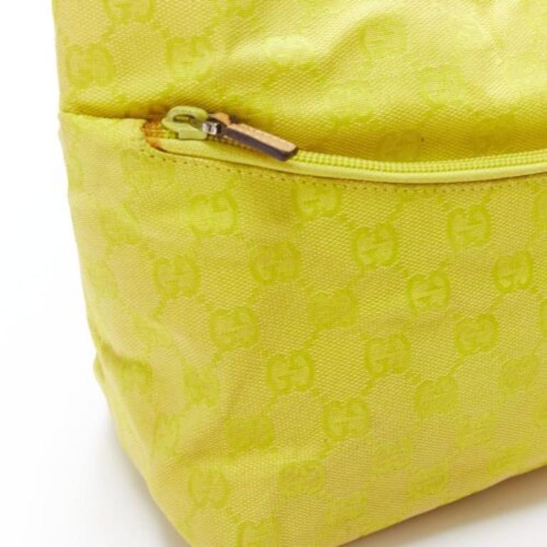 GUCCI Vintage amarillo GG monograma lona pequeño hobo bandolera en venta 2