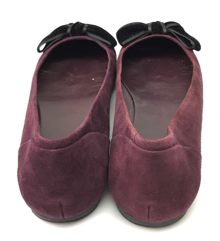 Gucci Viola Purple Suede Flats with Velvet Bow - 38.5 For Sale at 1stDibs