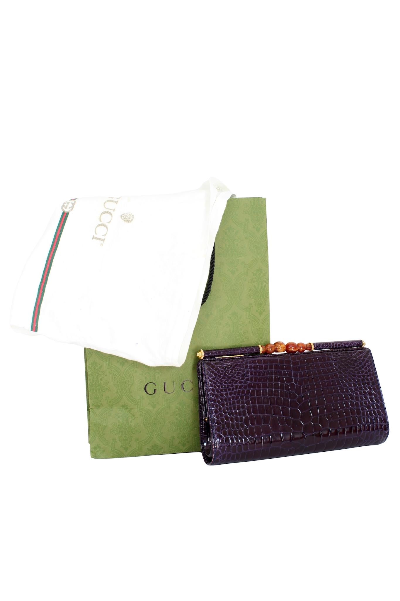 Gucci Violet Leather Crocodile Vintage Rare Bag 1970s In Excellent Condition In Brindisi, Bt