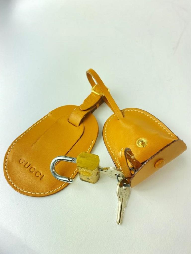 Gucci Viro Lock and Key Set with Luggage Tag and Clochette 13ga1117   In Good Condition In Dix hills, NY
