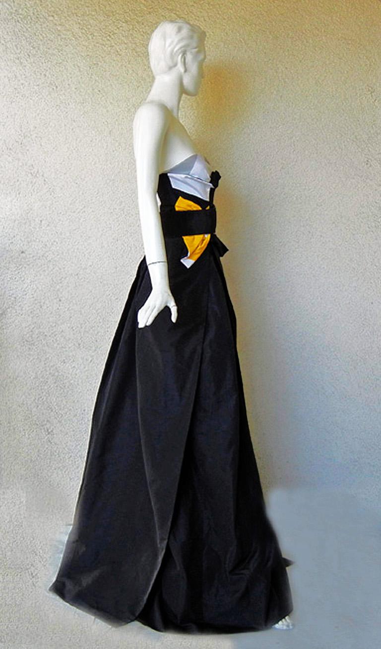 Gucci Vogue Cover Origami-Kleid mit Pferdegebiss-Gürtel und Origami-Deckel     Neu  Damen im Angebot