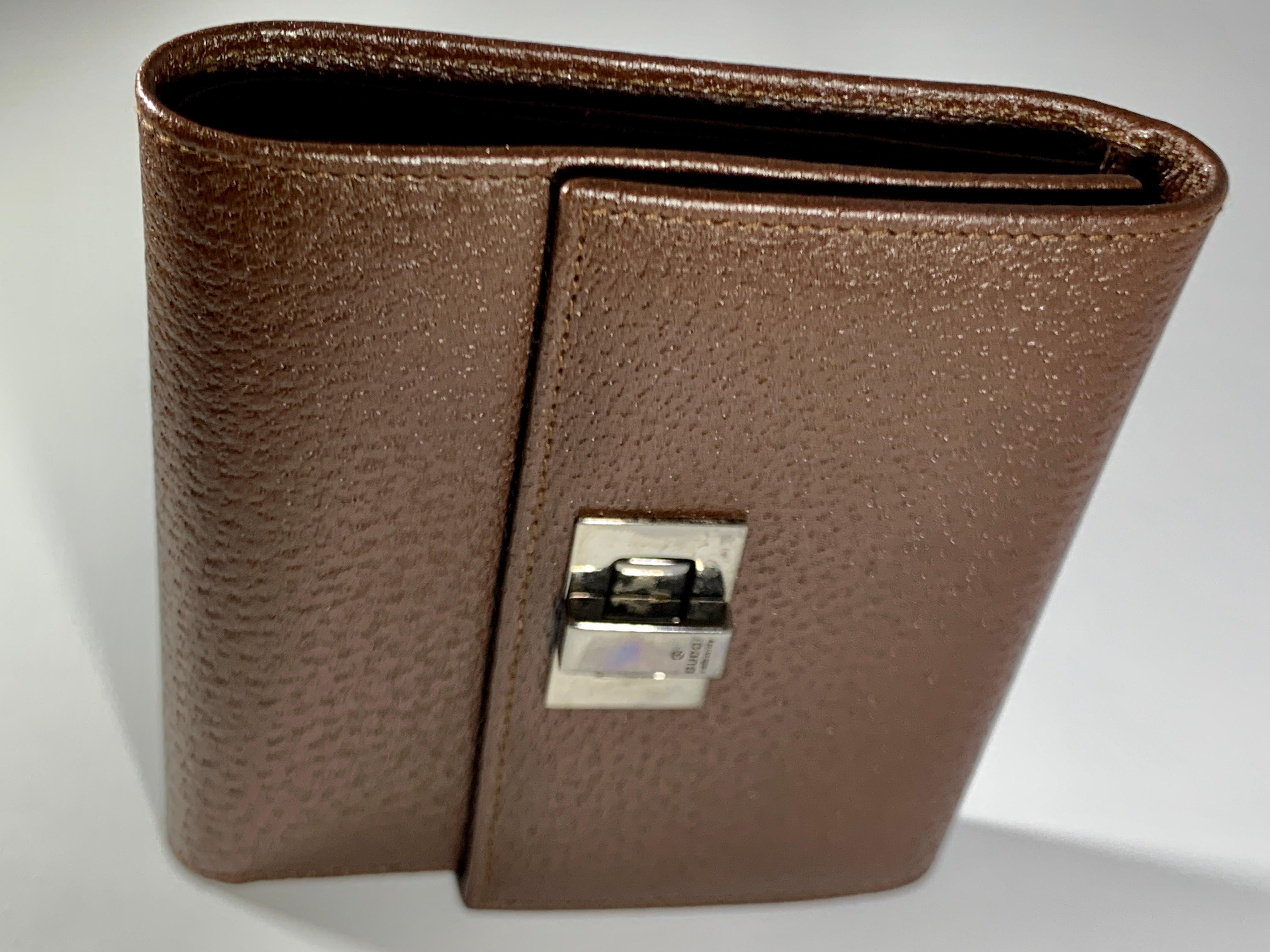 GUCCI: GUCCI   Brieftasche aus braunem Leder 1210703 Hergestellt in Italien Ausgezeichneter Zustand im Angebot 1