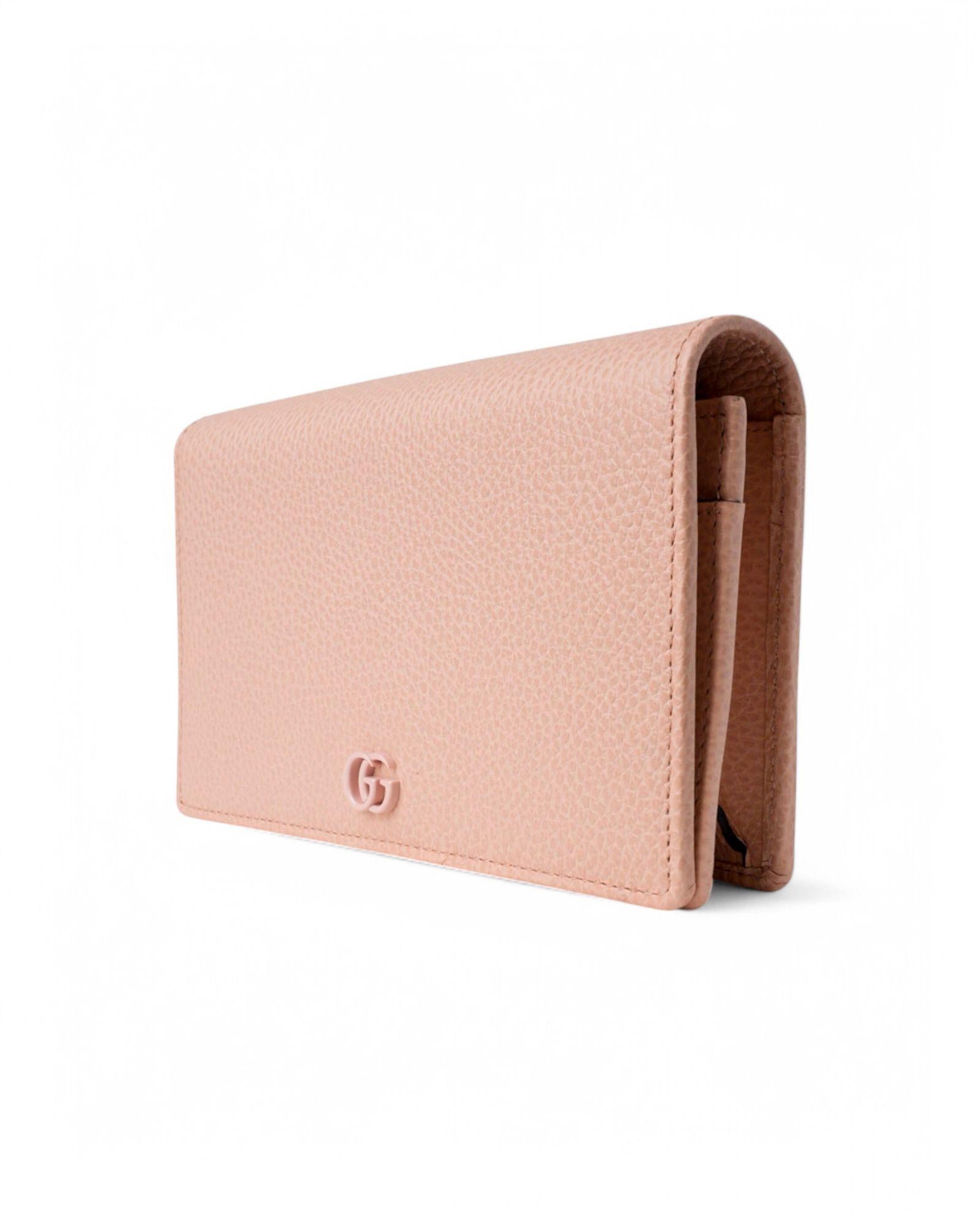 Women's Gucci Wallet On Chain GG Marmont Pink For Sale