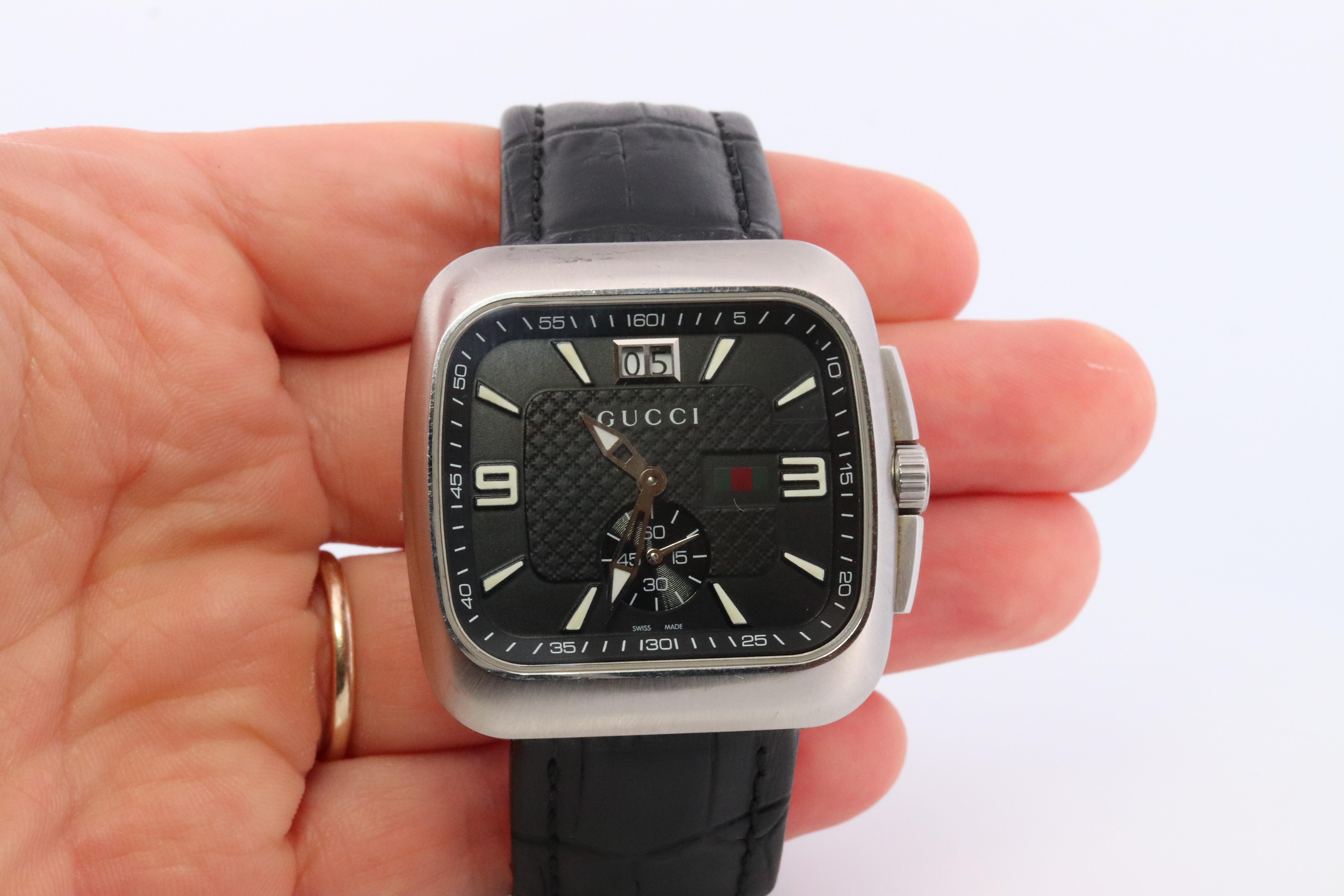Modern Gucci Watch. Gucci 131.3 COUPE. Gucci Mens Large Watch. For Sale