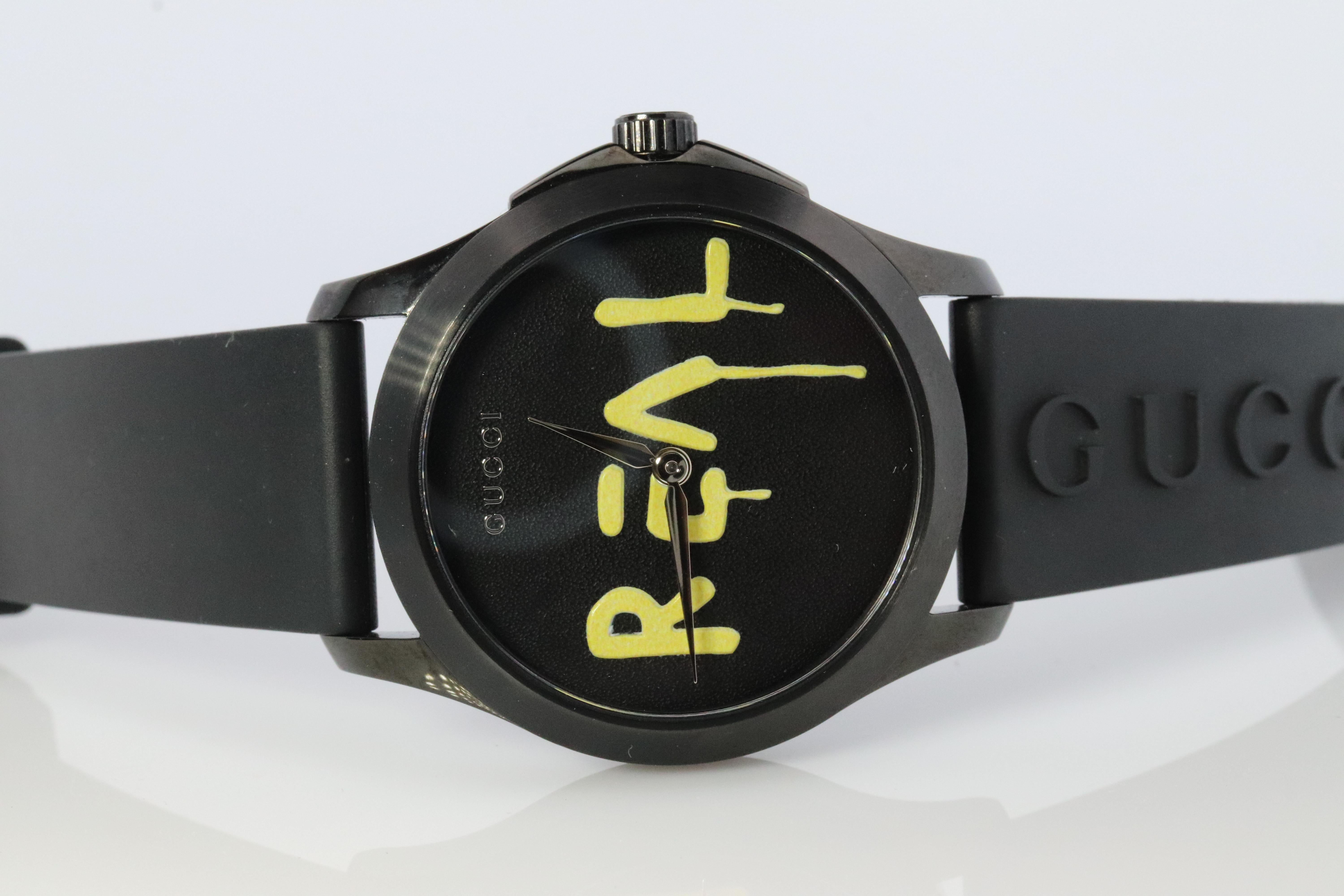 Modern Gucci Watch. Gucci Ghost Real G-Timeless. Gucci 126.4 Mens Large Watch