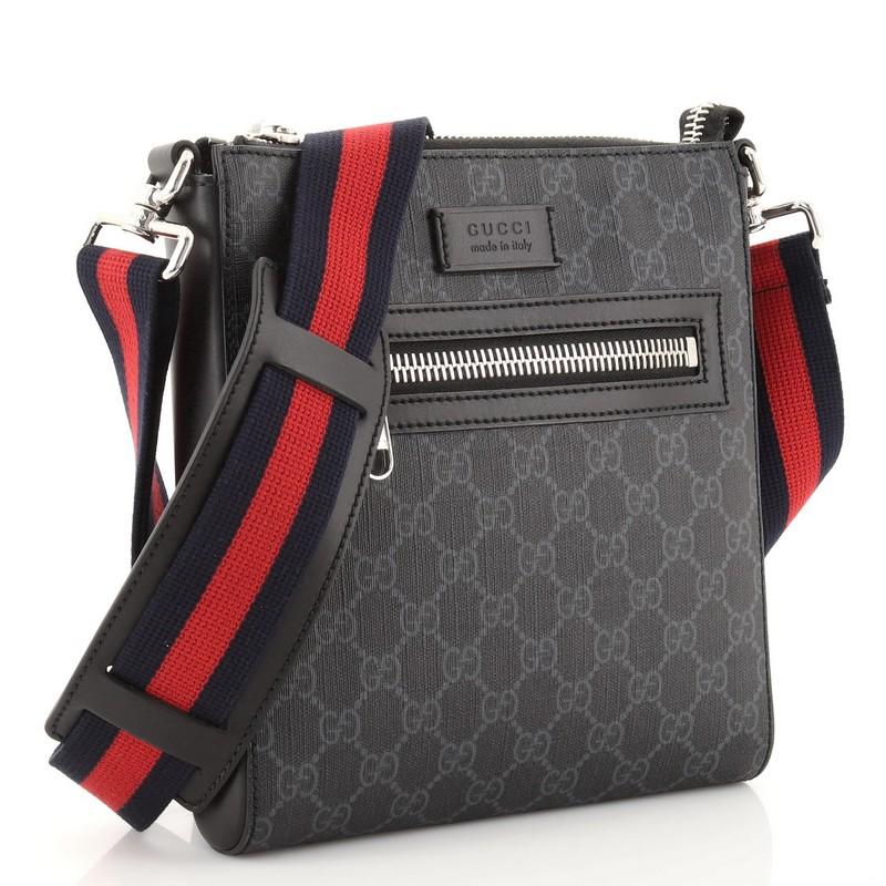 Nero Gucci Borsa messenger con tracolla e zip frontale GG in tela Coates Small