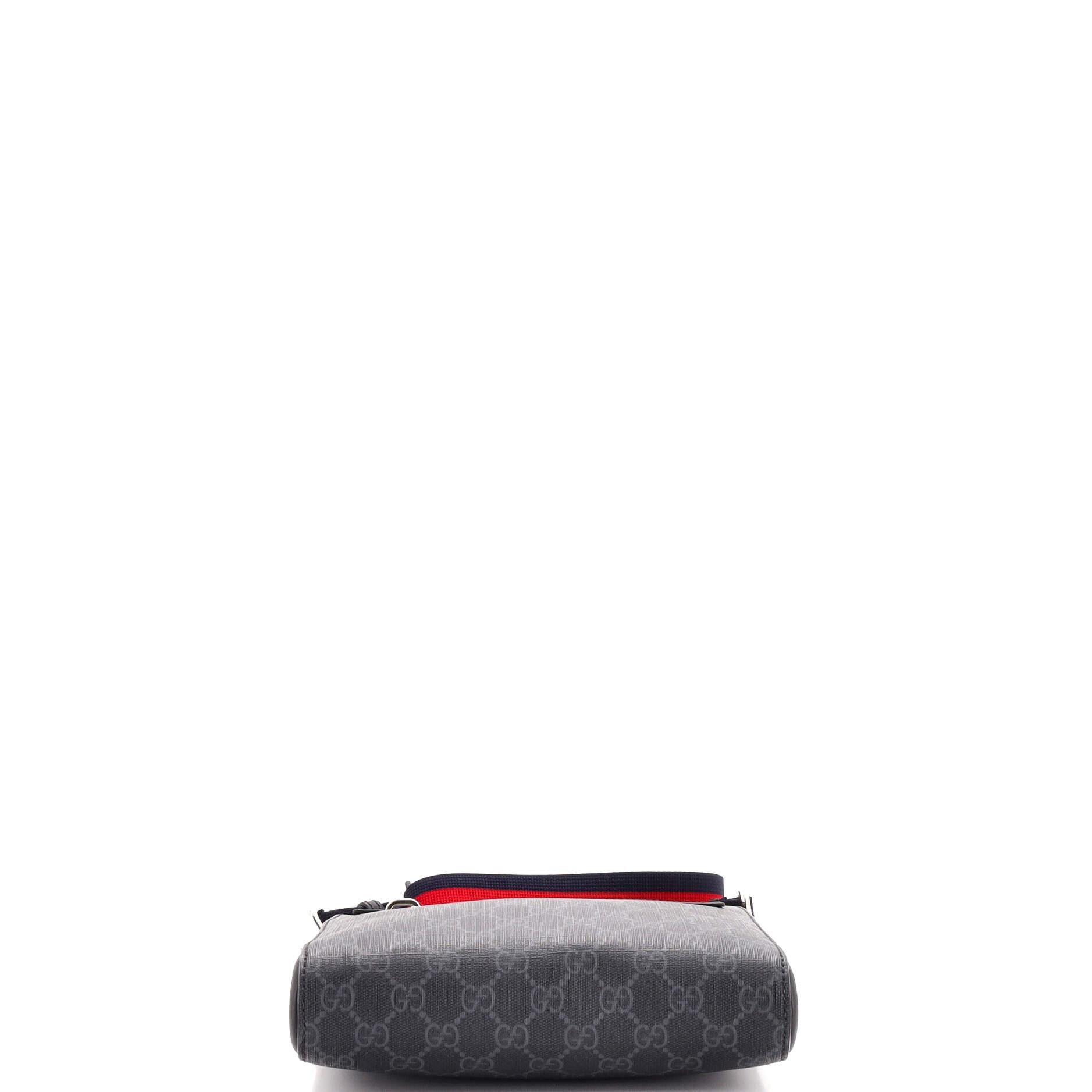 Gucci Web Strap Front Zip Messenger Bag GG Coated Canvas Small In Good Condition For Sale In NY, NY